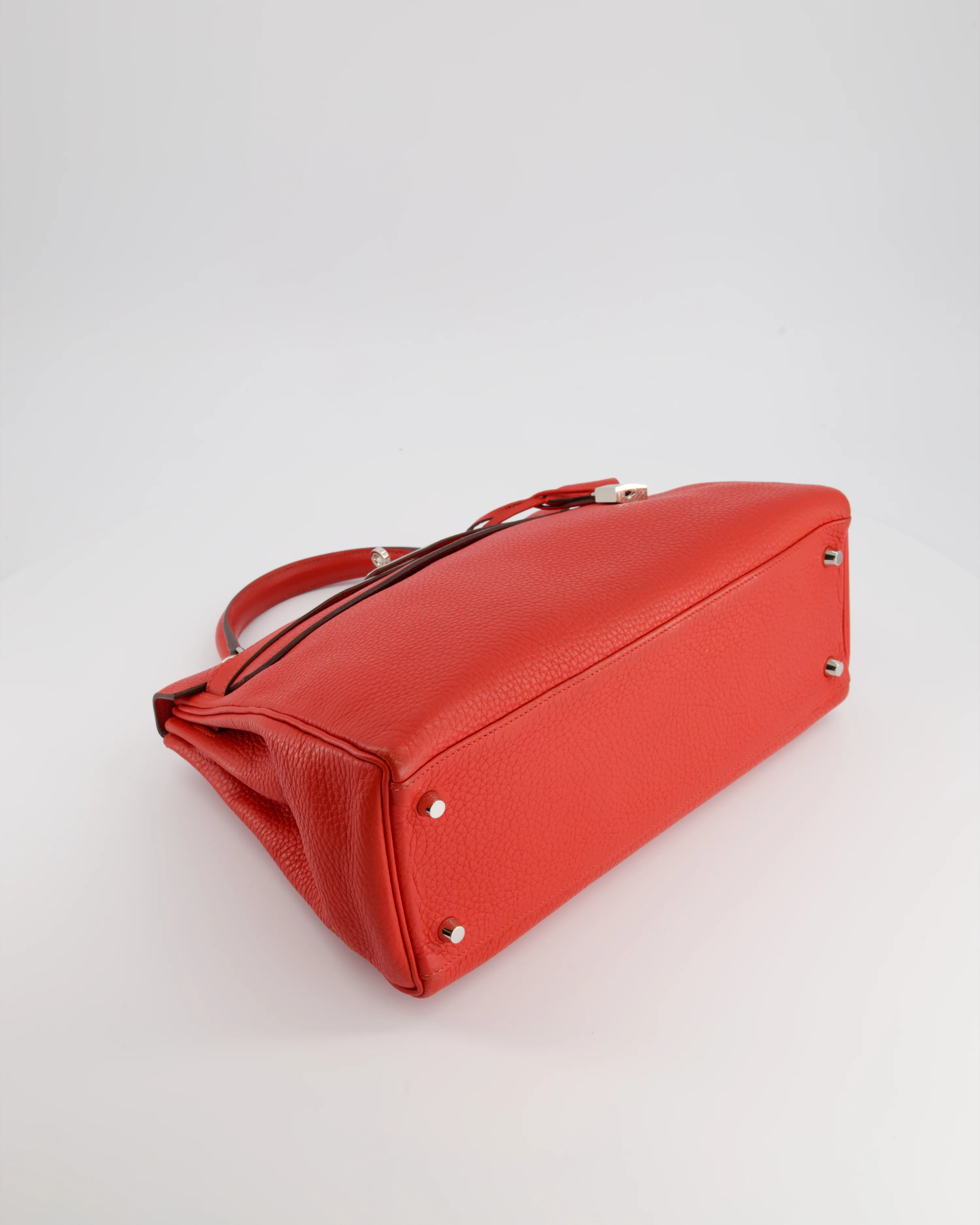 Hermès Kelly 32 Retourne Bag in Geranium Togo Leather and Palladium Hardware - Image 20
