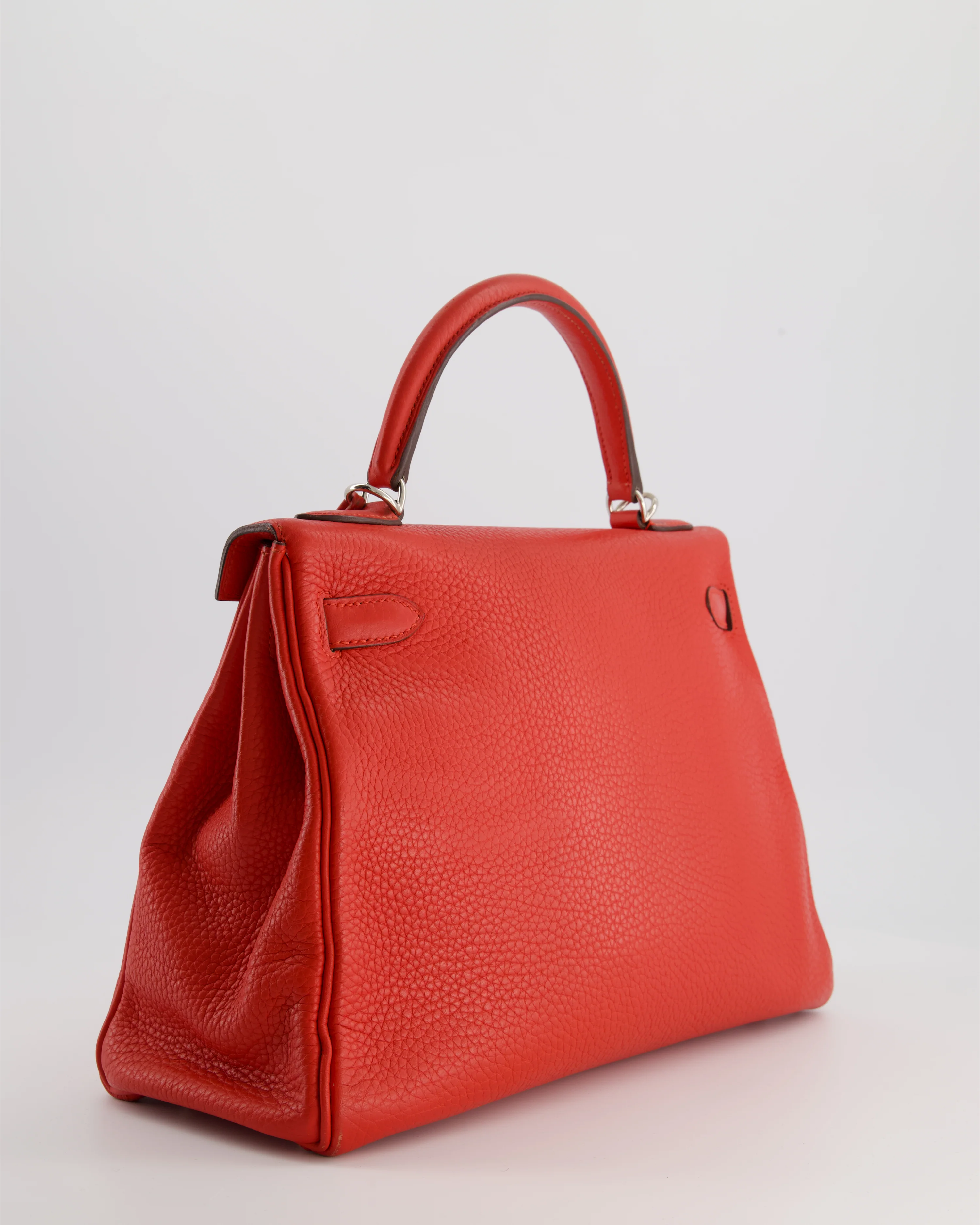 Hermès Kelly 32 Retourne Bag in Geranium Togo Leather and Palladium Hardware - Image 7