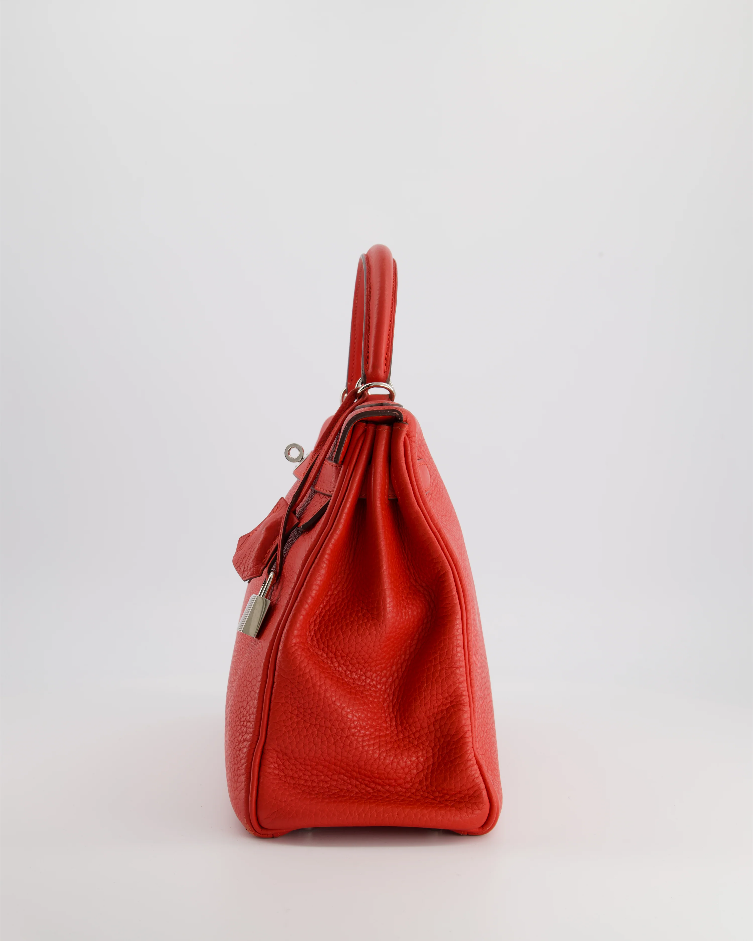 Hermès Kelly 32 Retourne Bag in Geranium Togo Leather and Palladium Hardware - Image 8