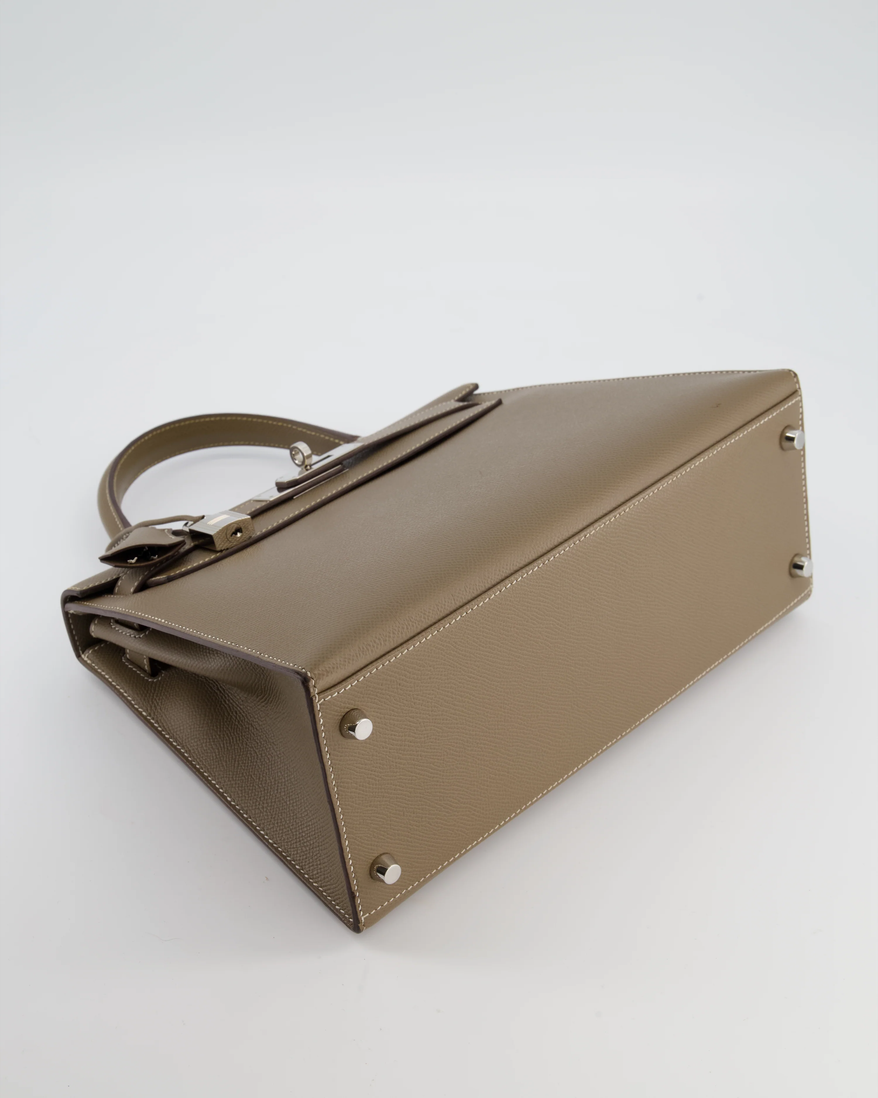 Hermès Kelly 28 Sellier Bag in Etoupe Epsom Leather with Palladium Hardware - Image 18