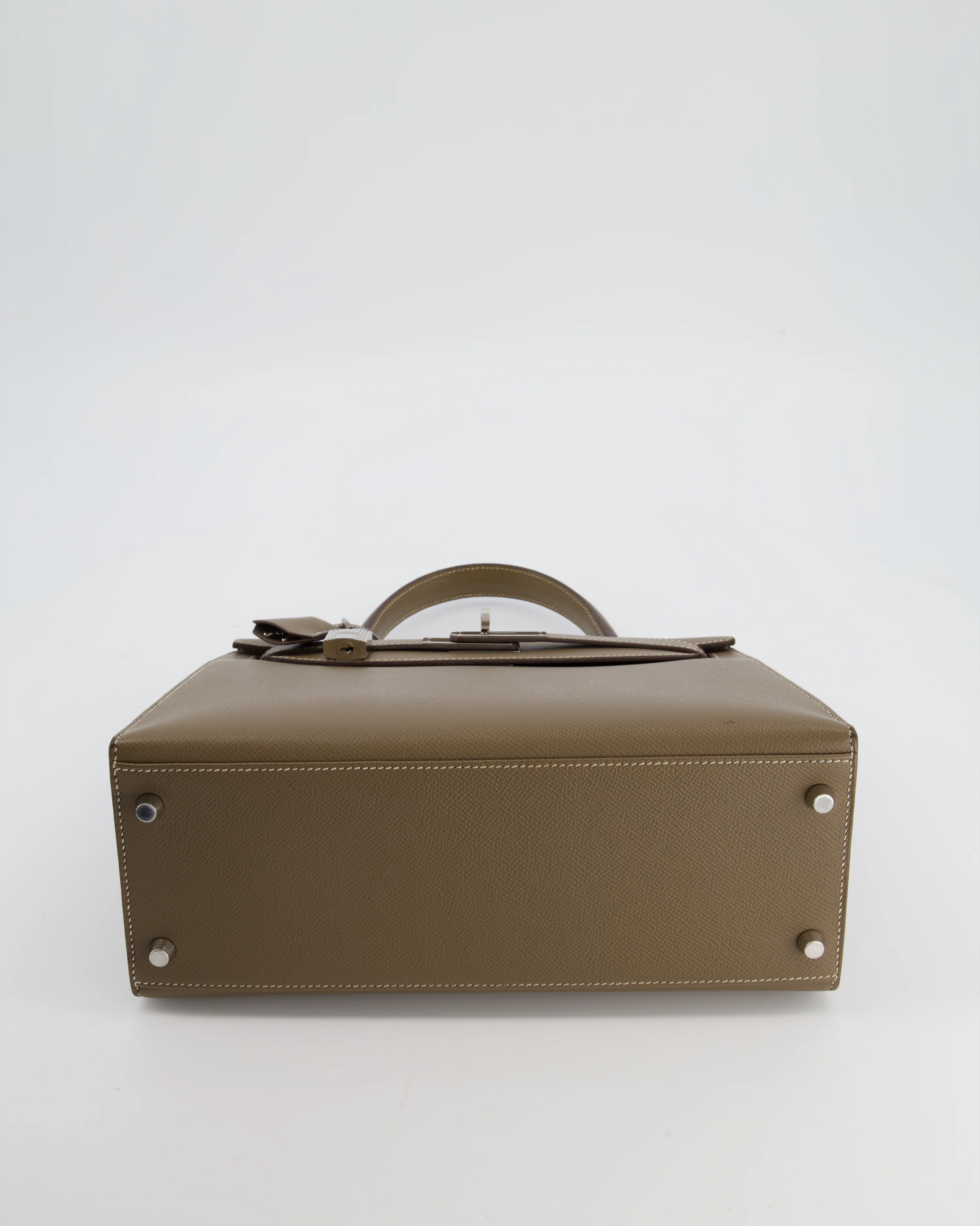 Hermès Kelly 28 Sellier Bag in Etoupe Epsom Leather with Palladium Hardware - Image 20