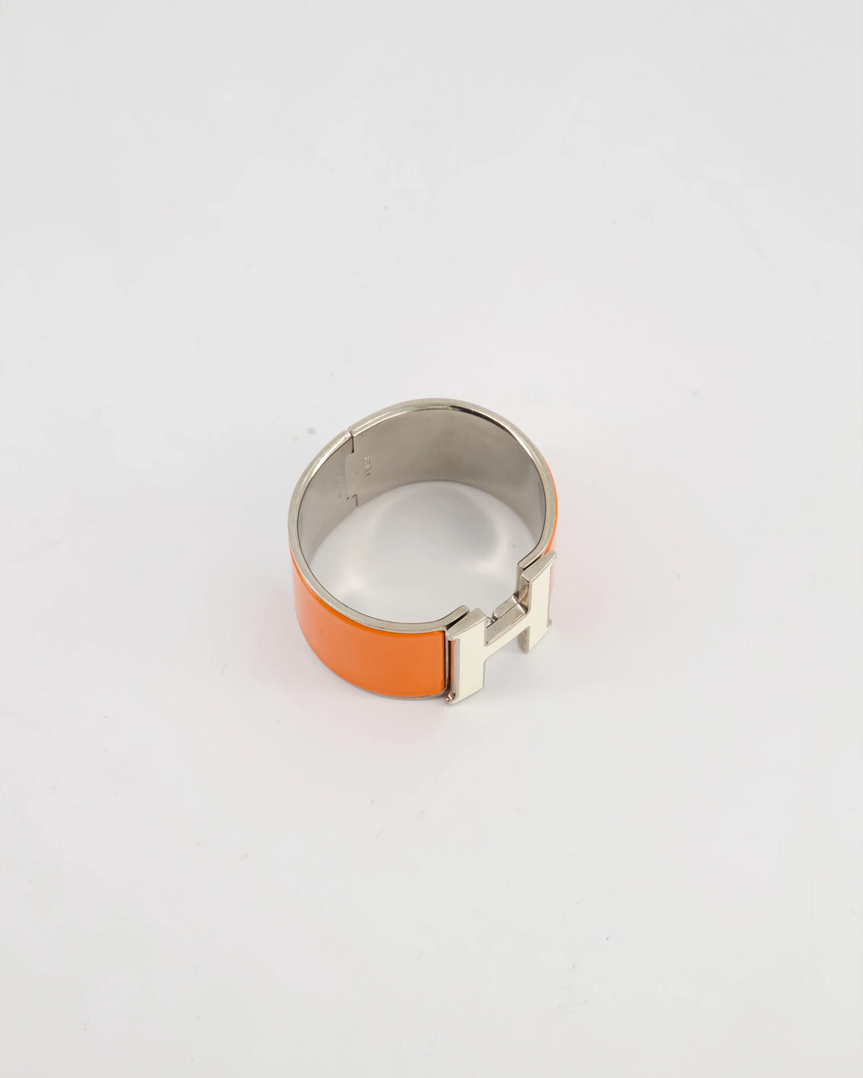 Hermès Large Clic H Bracelet in Orange Enamel & Cream H with Palladium Hardware - Image 4