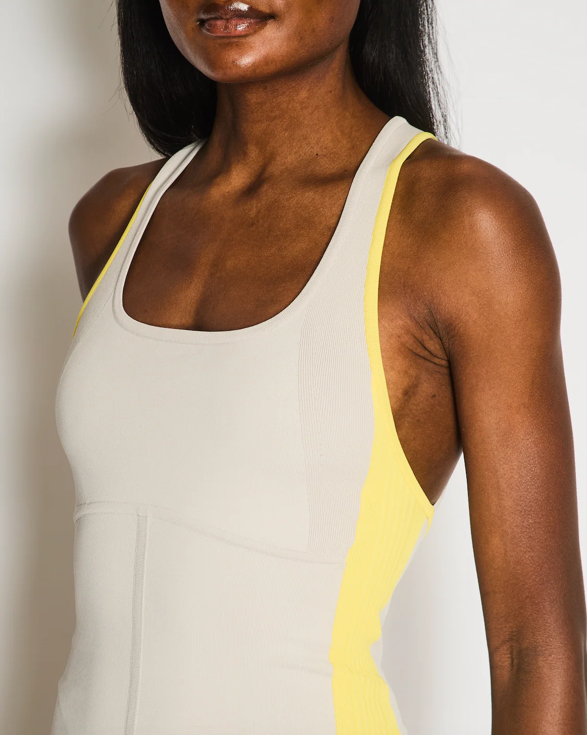 Hermès Light Grey Yoga Jumpsuit with Yellow Ribbed Bands and Crossover Back Detail Size S (UK 8) RRP £1,190 - Image 4