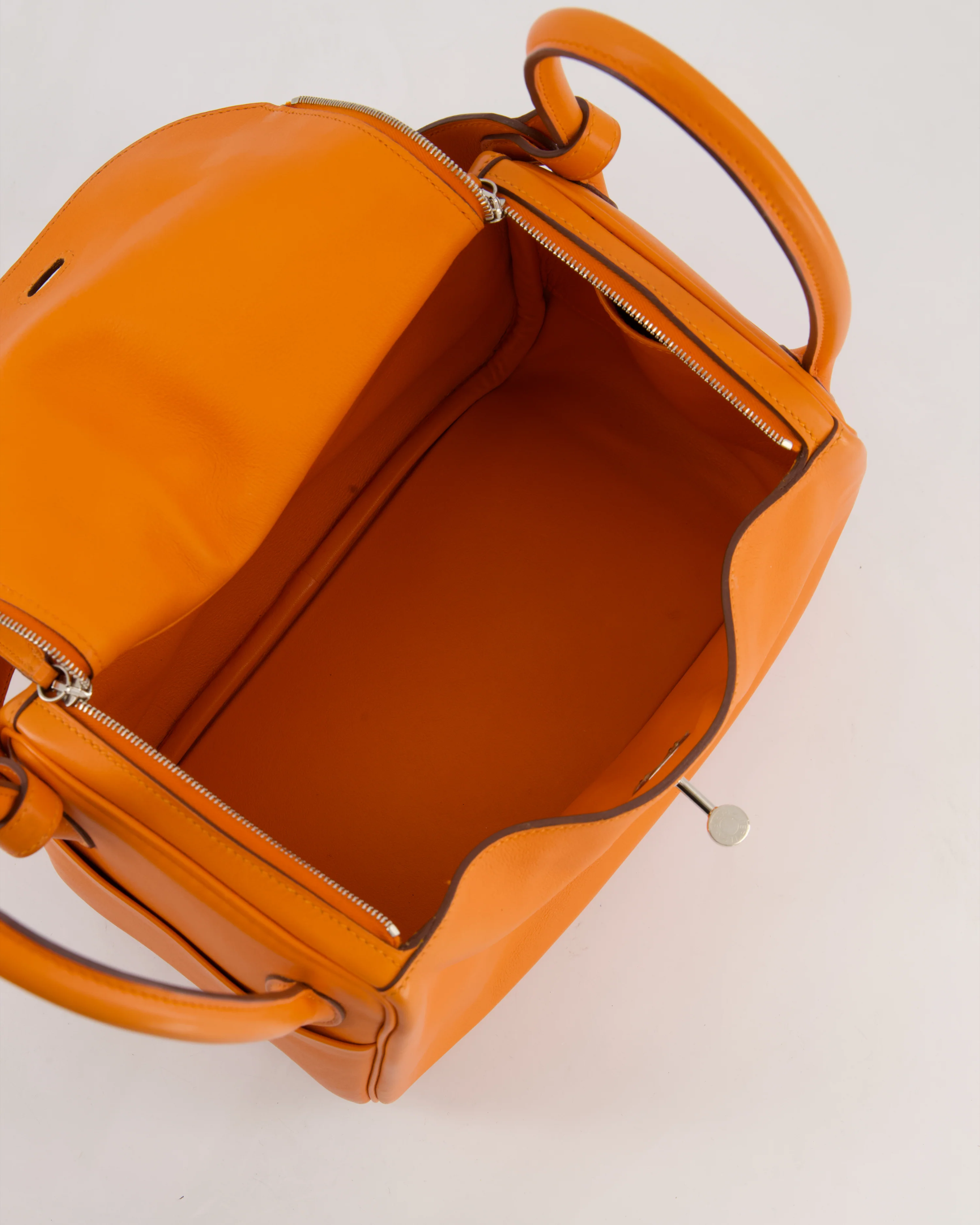 Hermès Lindy 26 Bag in Orange H Swift Leather with Palladium Hardware - Image 16
