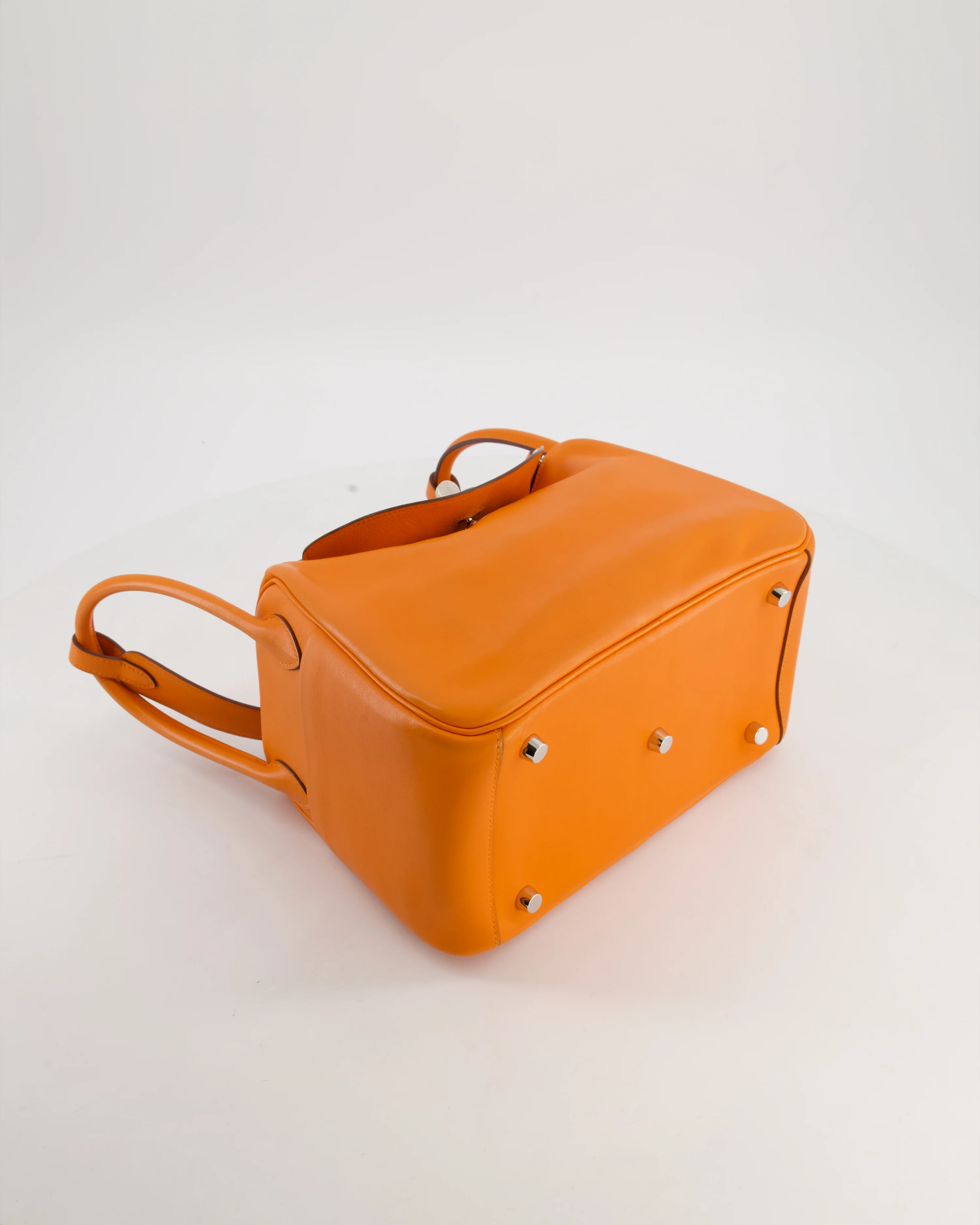 Hermès Lindy 26 Bag in Orange H Swift Leather with Palladium Hardware - Image 20
