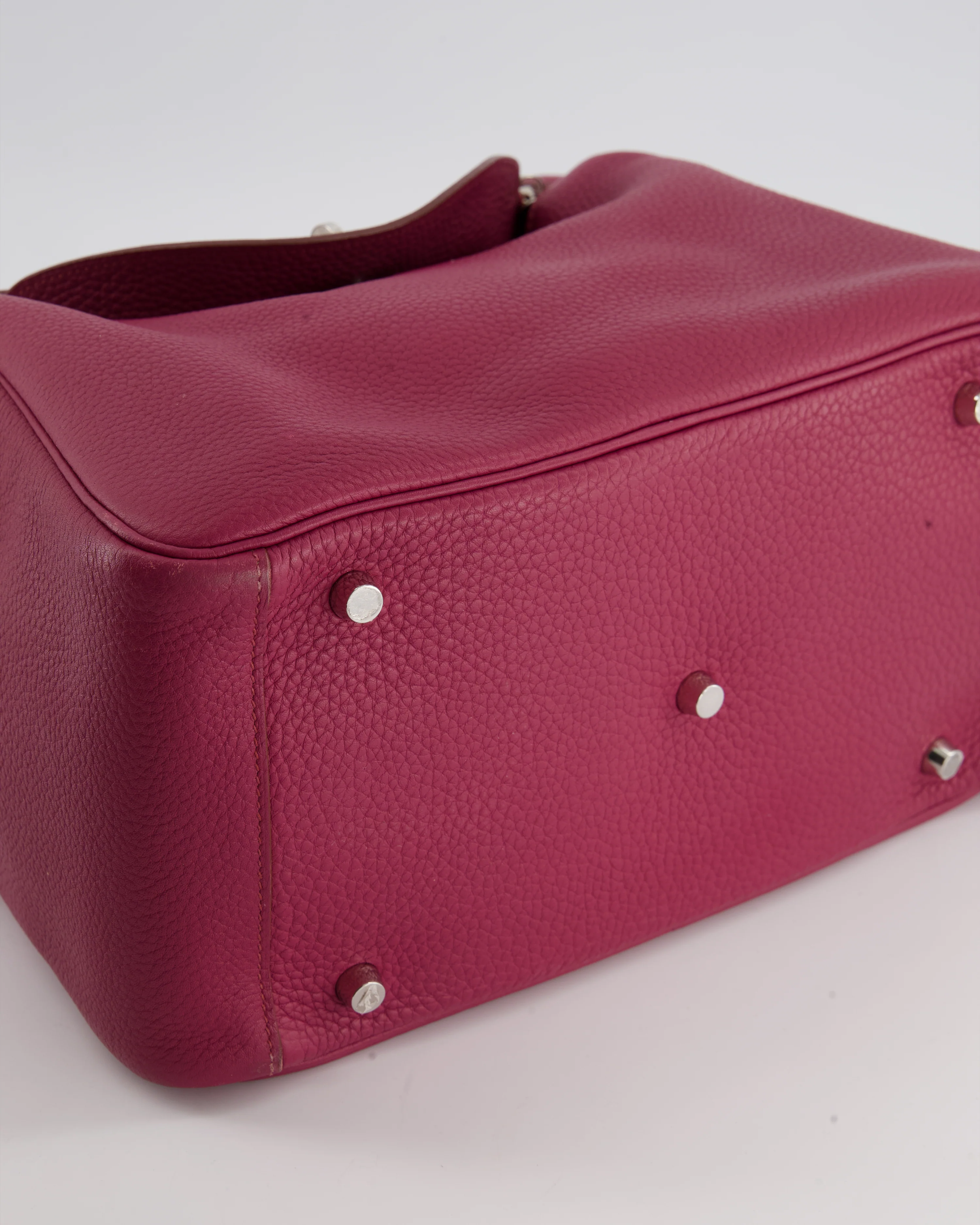 Hermès Lindy Bag 30cm in Rouge Galance in Togo Leather with Palladium Hardware - Image 12