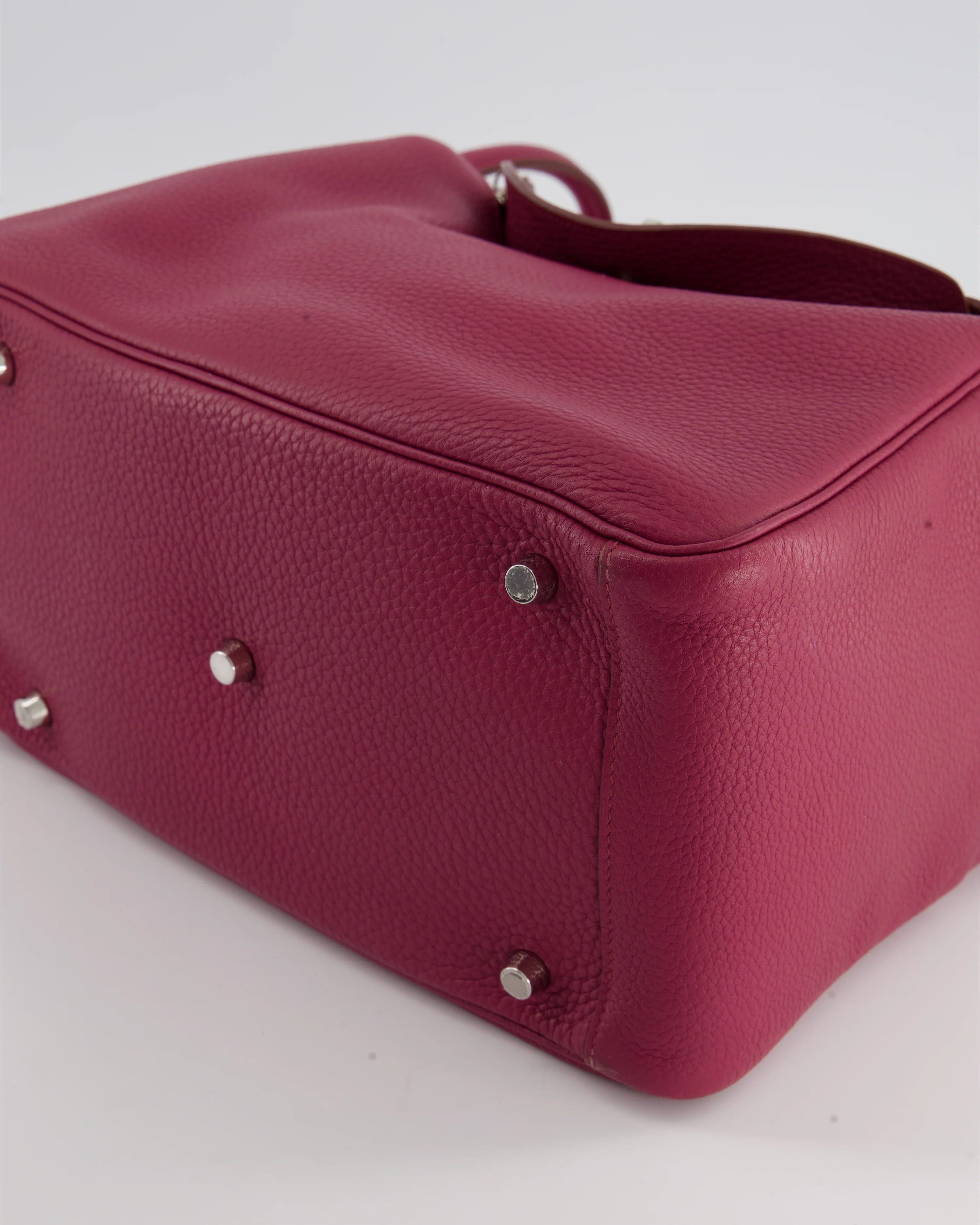Hermès Lindy Bag 30cm in Rouge Galance in Togo Leather with Palladium Hardware - Image 14