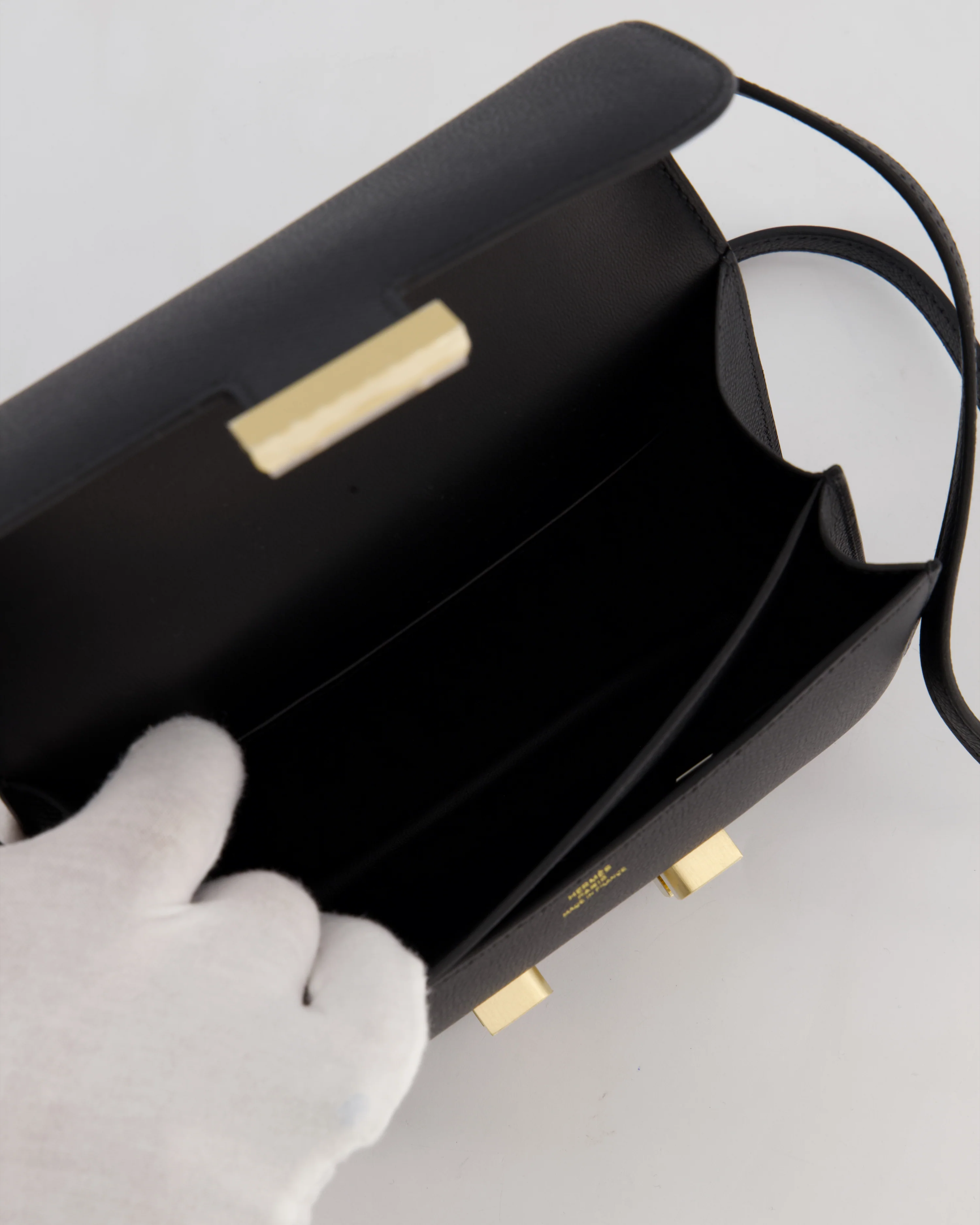 *RARE* Hermès Mini Constance III Mirror 18 Bag in Noir Epsom Leather with Brushed Permabrass Hardware - Image 19