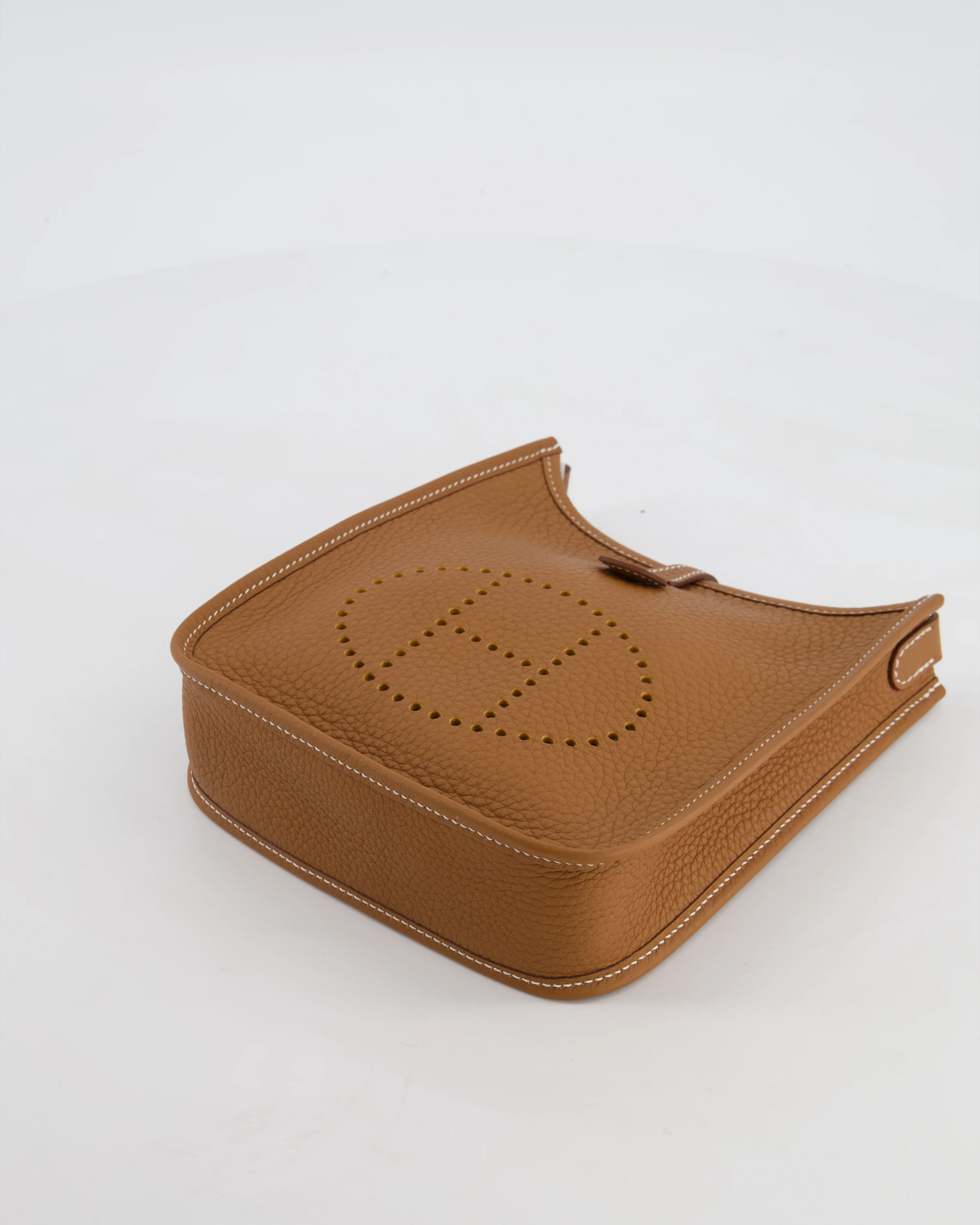 Hermès Mini Evelyne 16 Bag in Gold Taurillon Clemence Leather with Palladium Hardware - Image 19