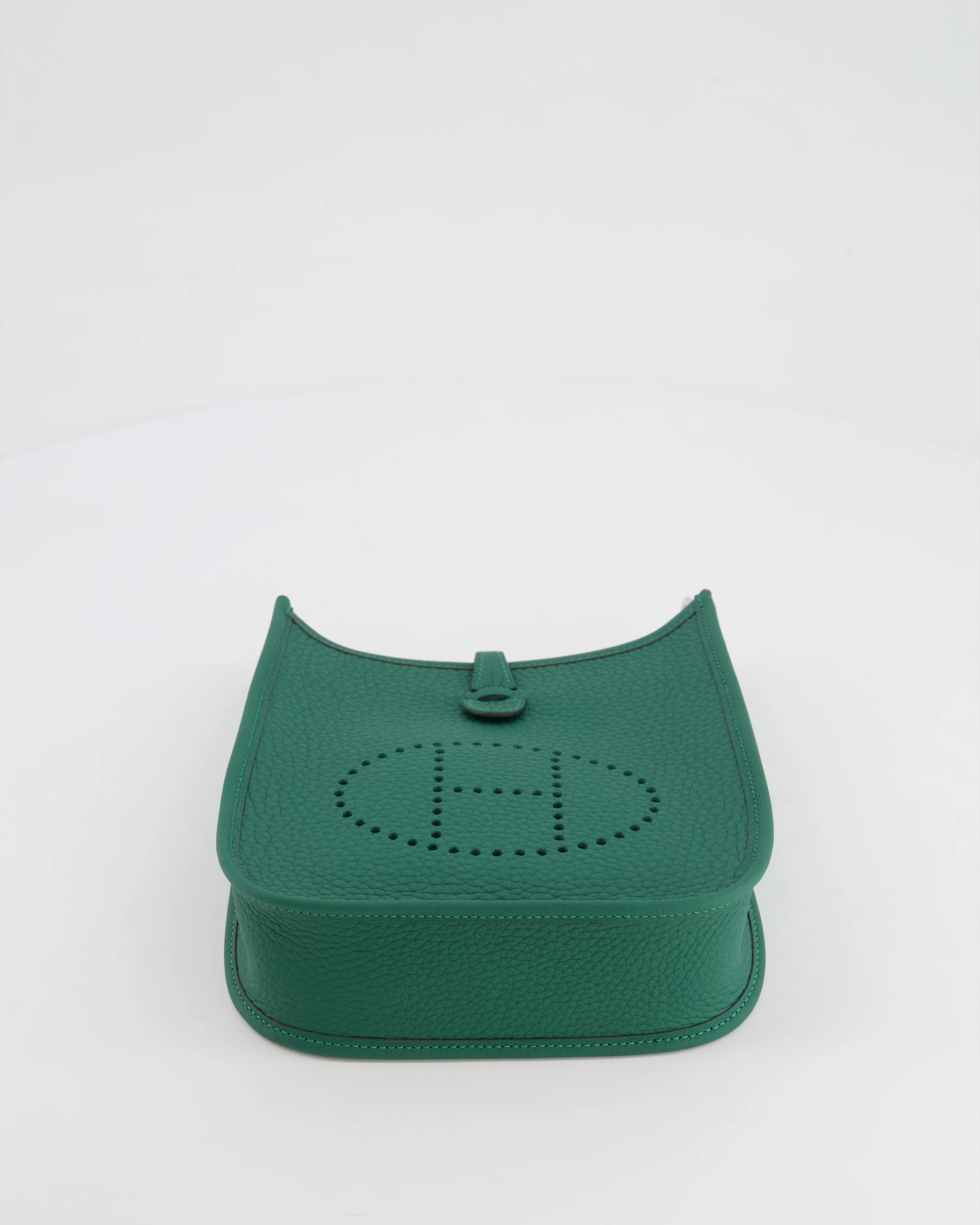 Hermès Mini Evelyne 16 Bag in Vert Moyen Clemence Leather with Palladium Hardware - Image 16