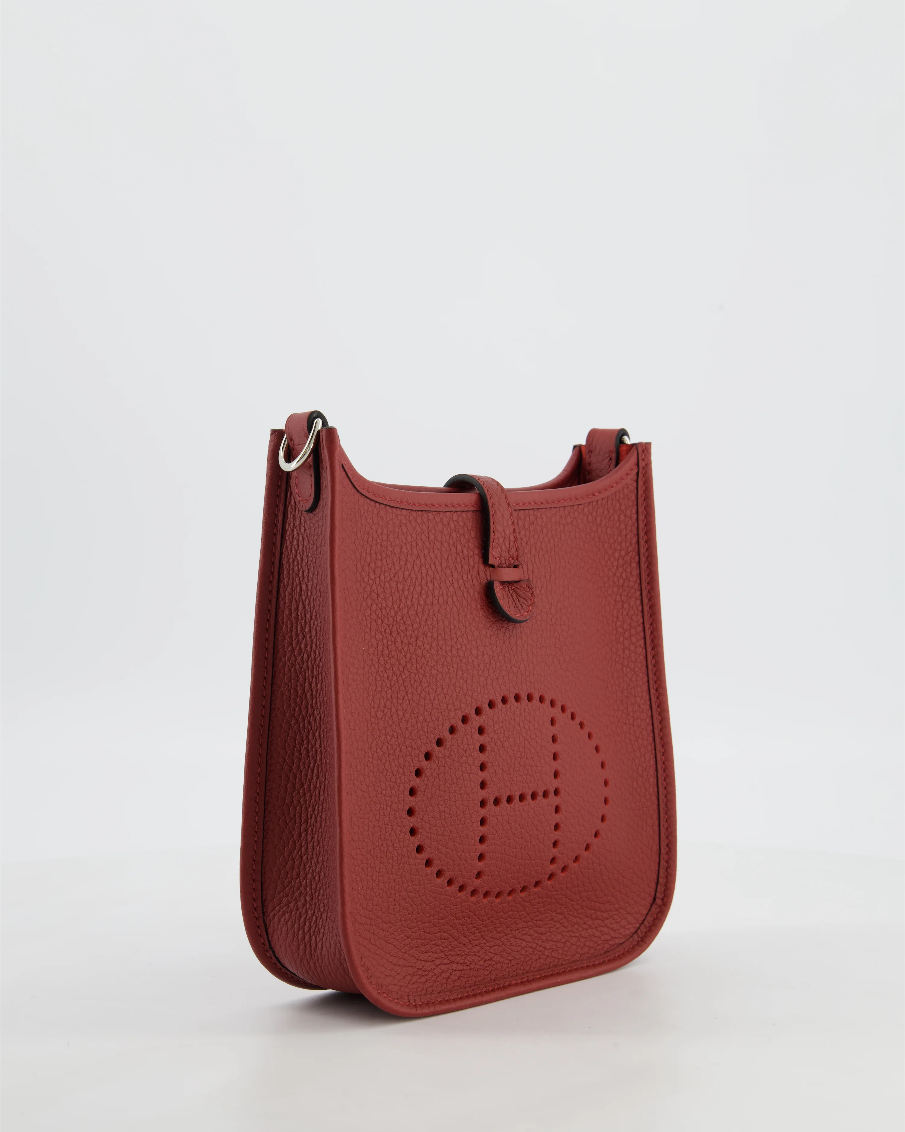 Hermès Mini Evelyne Bag in Rouge H in Clemence Leather with Palladium Hardware - Image 4