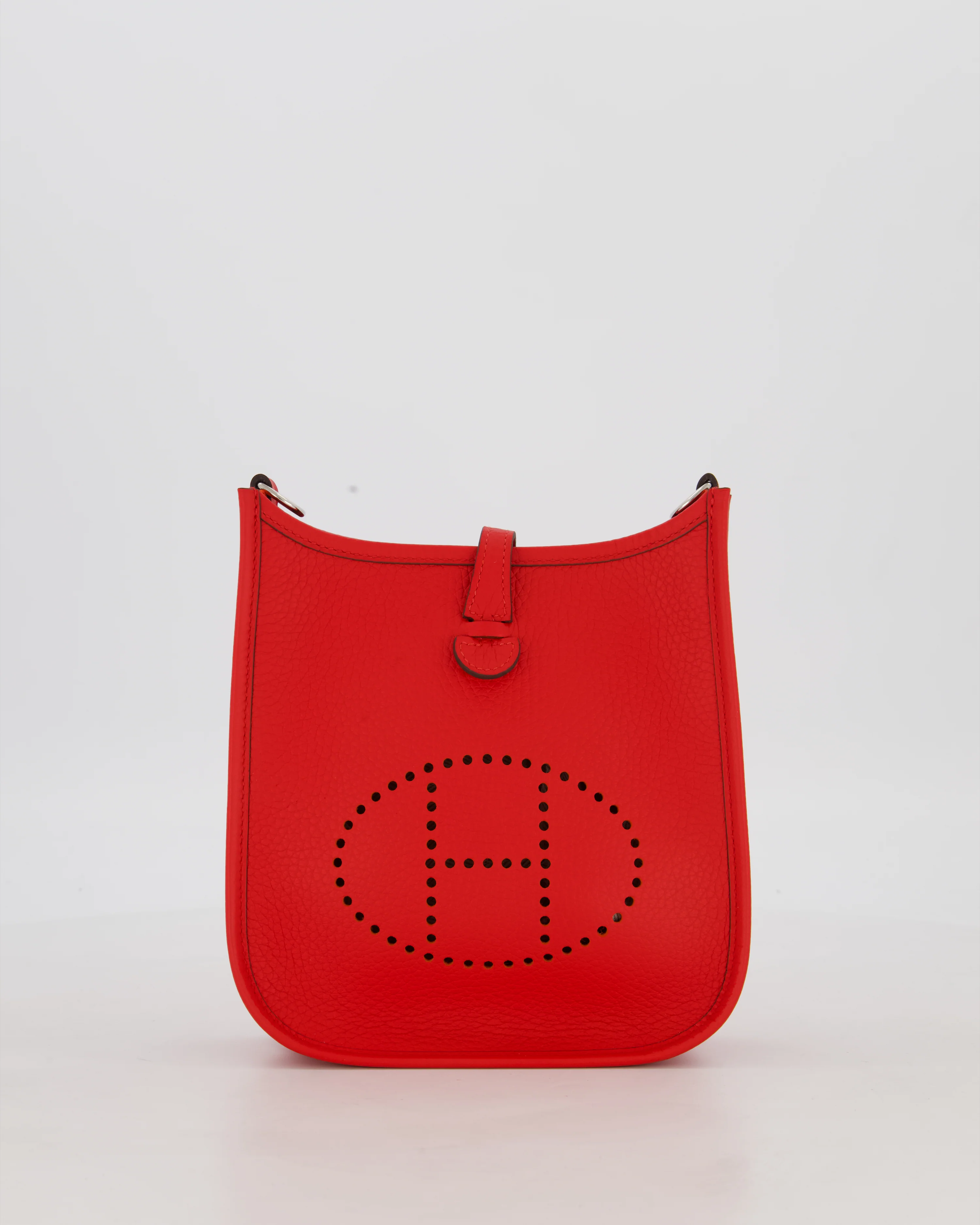 Hermès Mini Evelyne Bag in Rouge Radieux Clemence Leather with Palladium Hardware - Image 2
