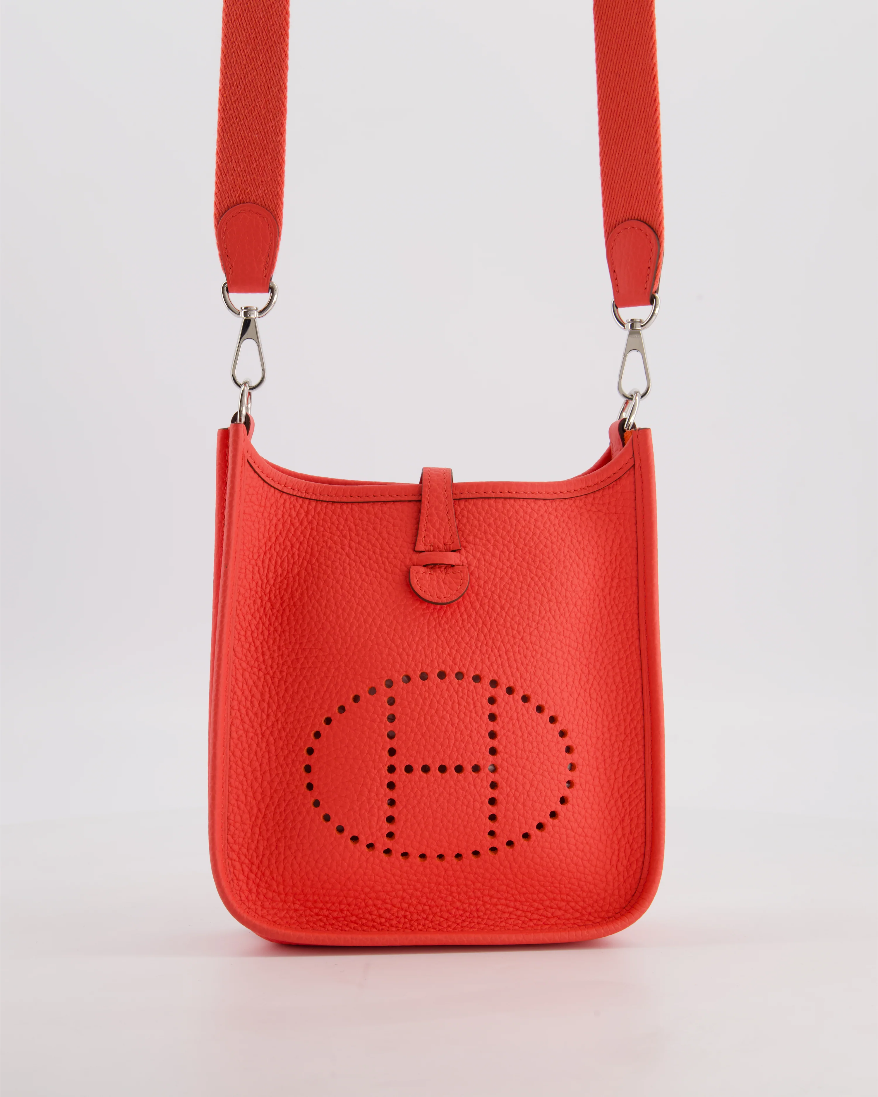Hermès Mini Evelyne Bag in Rose Texas Clemence Leather with Palladium Hardware - Image 3