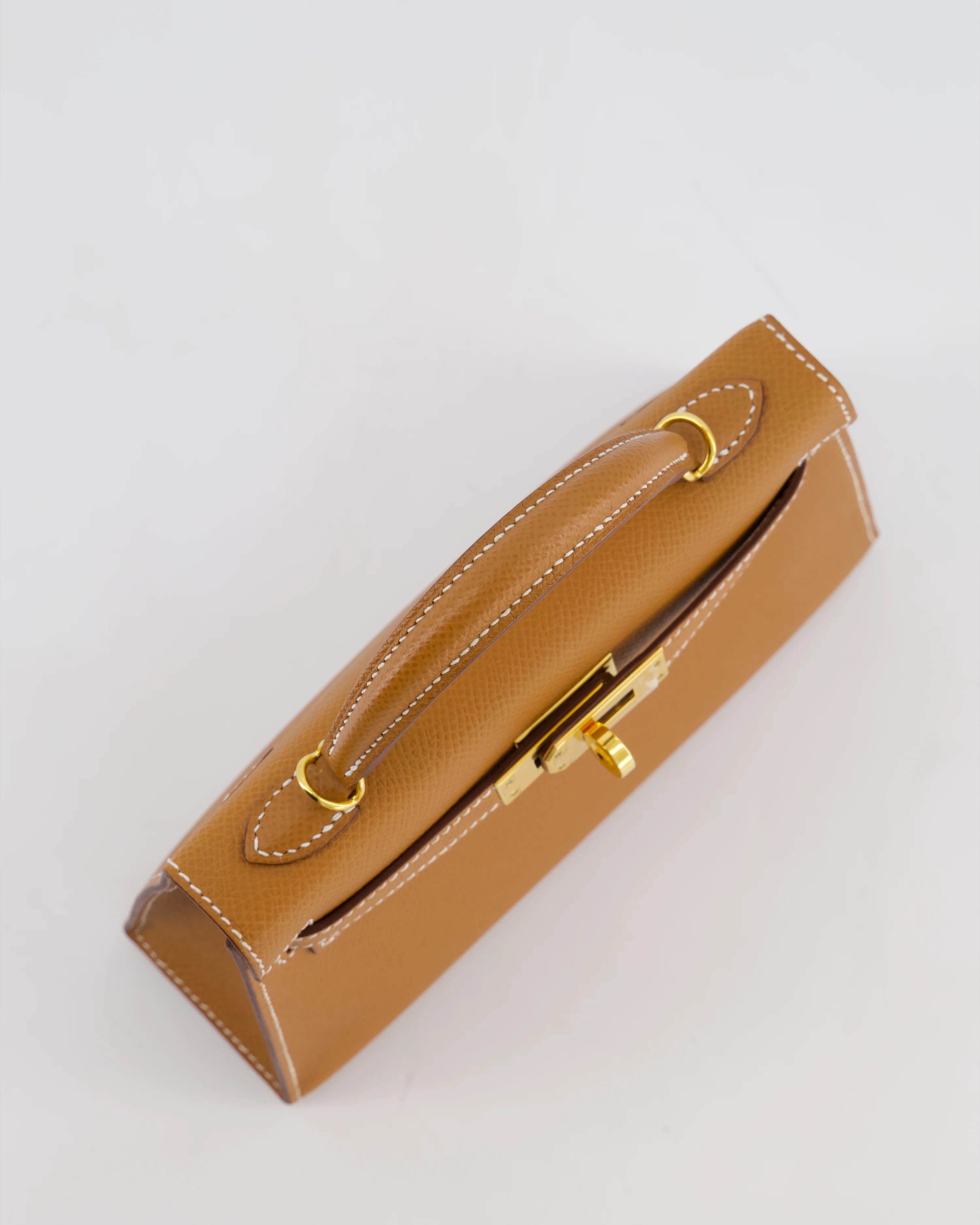 Hermès Mini Kelly II 20 Bag in Gold Epsom Leather with Gold Hardware - Image 17