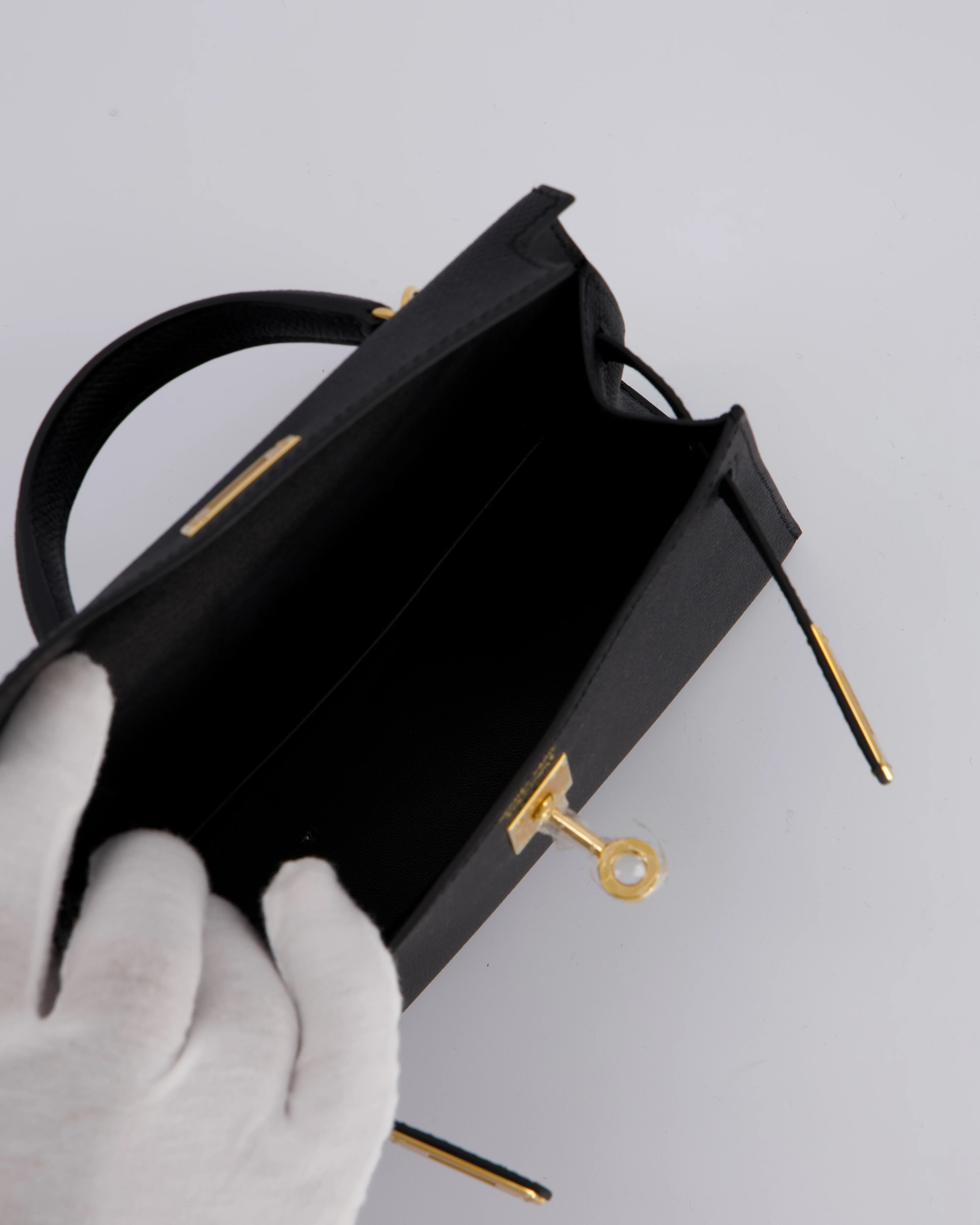 *HOT* Hermès Mini Kelly II 20 Bag in Noir Epsom Leather with Gold Hardware - Image 20