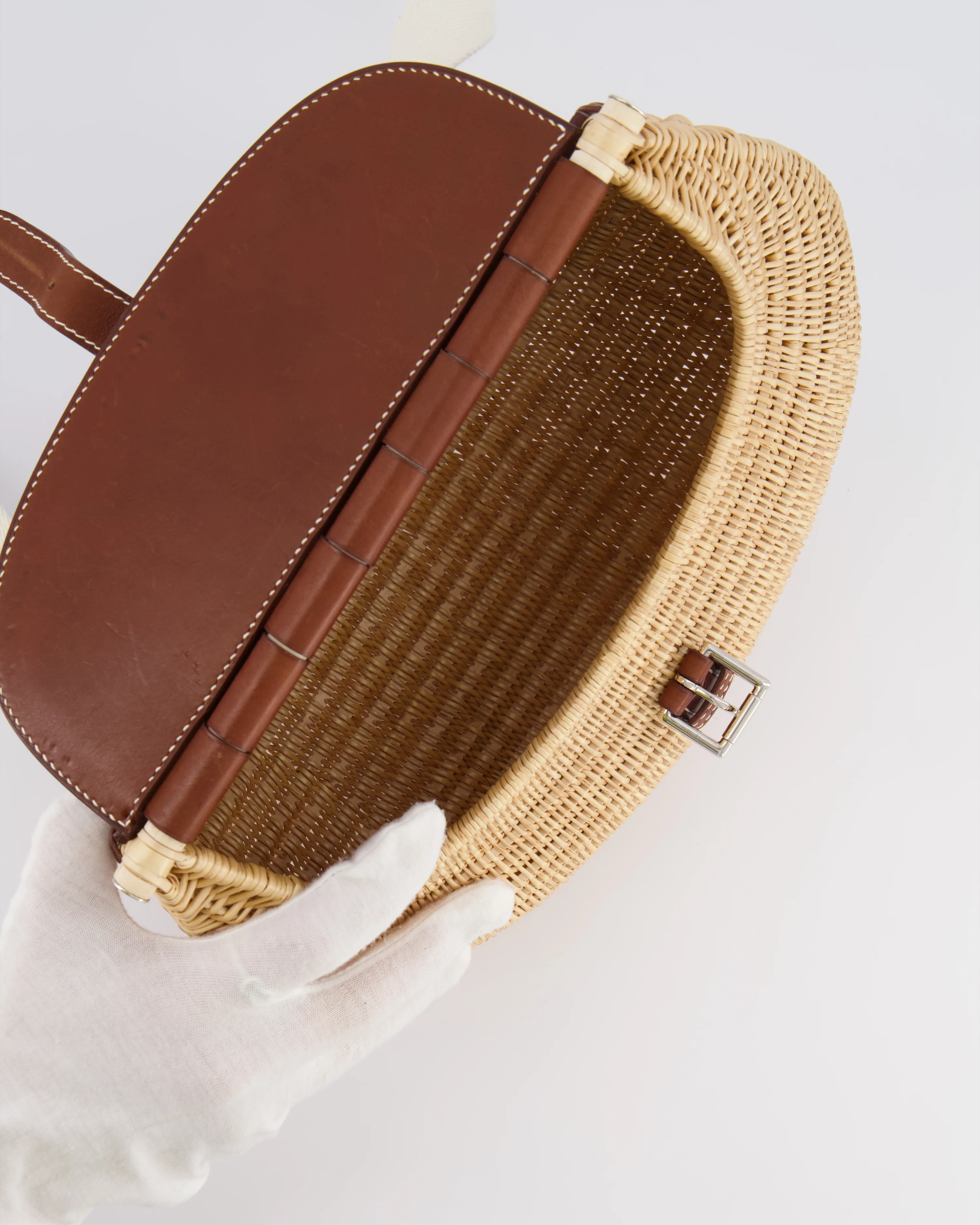 Hermès Panier de Pêche Wicker Bag in Osier, Gold Barenia Leather with Nata Canvas Strap and Palladium Hardware - Image 20