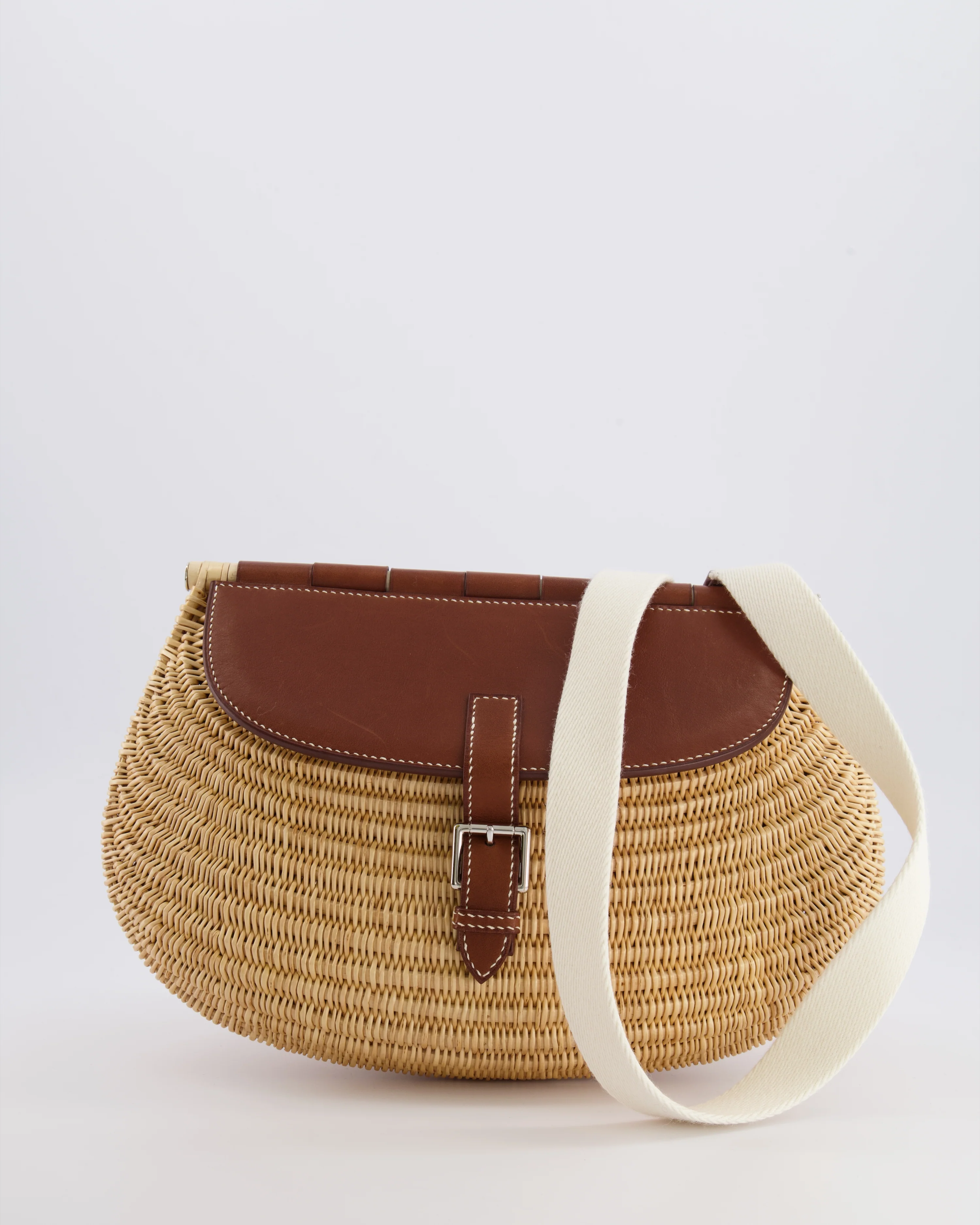 Hermès Panier de Pêche Wicker Bag in Osier, Gold Barenia Leather with Nata Canvas Strap and Palladium Hardware - Image 3