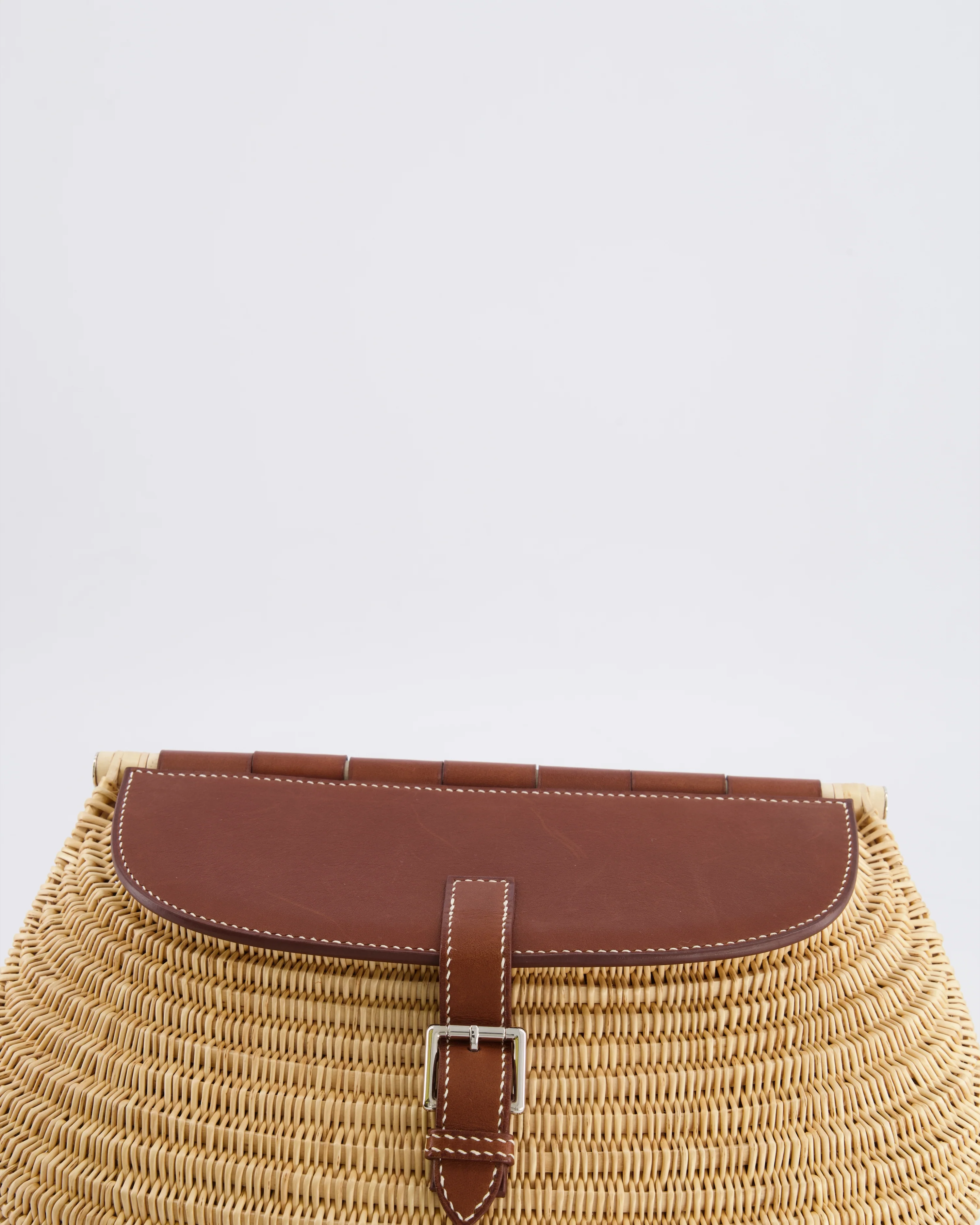 Hermès Panier de Pêche Wicker Bag in Osier, Gold Barenia Leather with Nata Canvas Strap and Palladium Hardware - Image 5