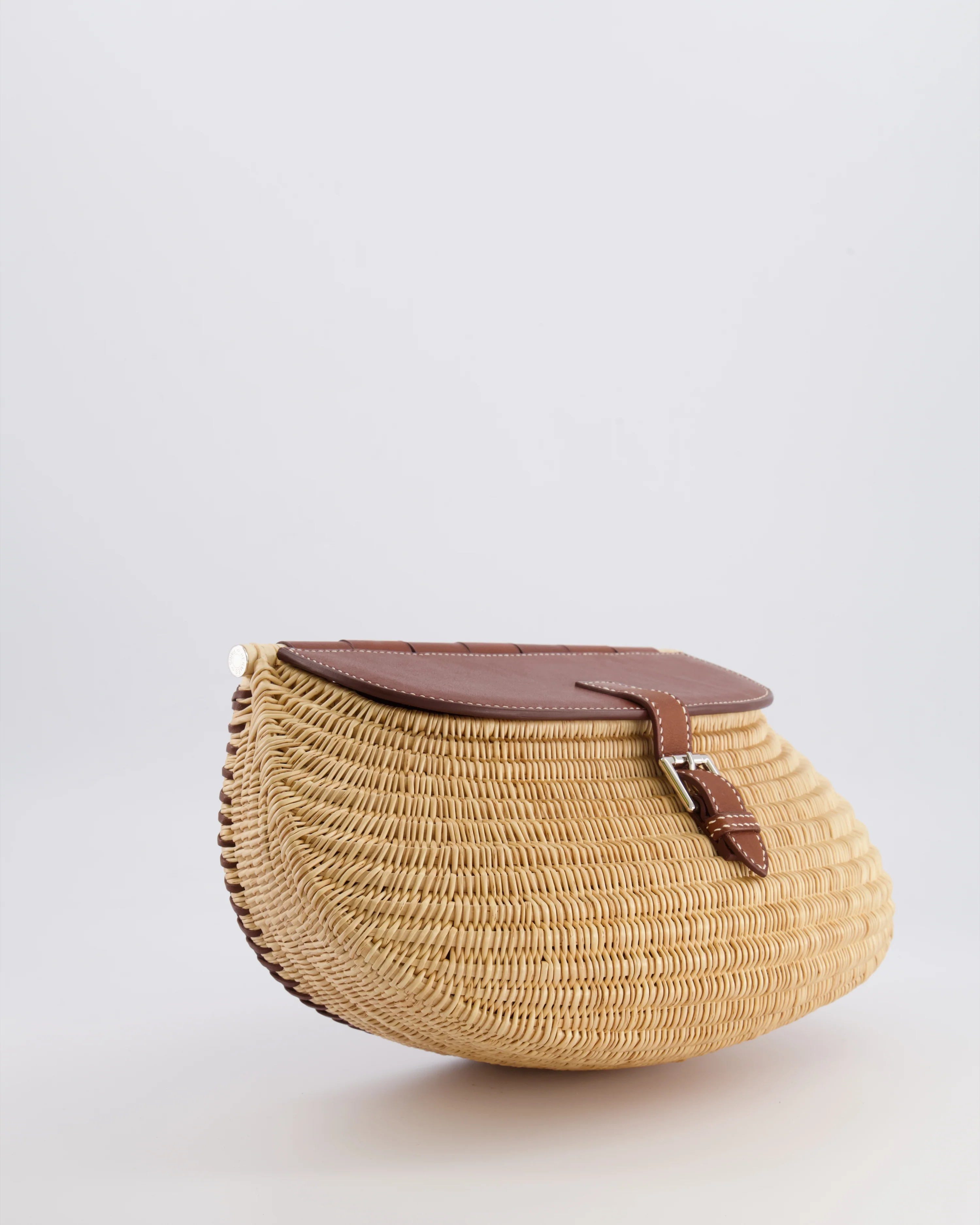 Hermès Panier de Pêche Wicker Bag in Osier, Gold Barenia Leather with Nata Canvas Strap and Palladium Hardware - Image 7