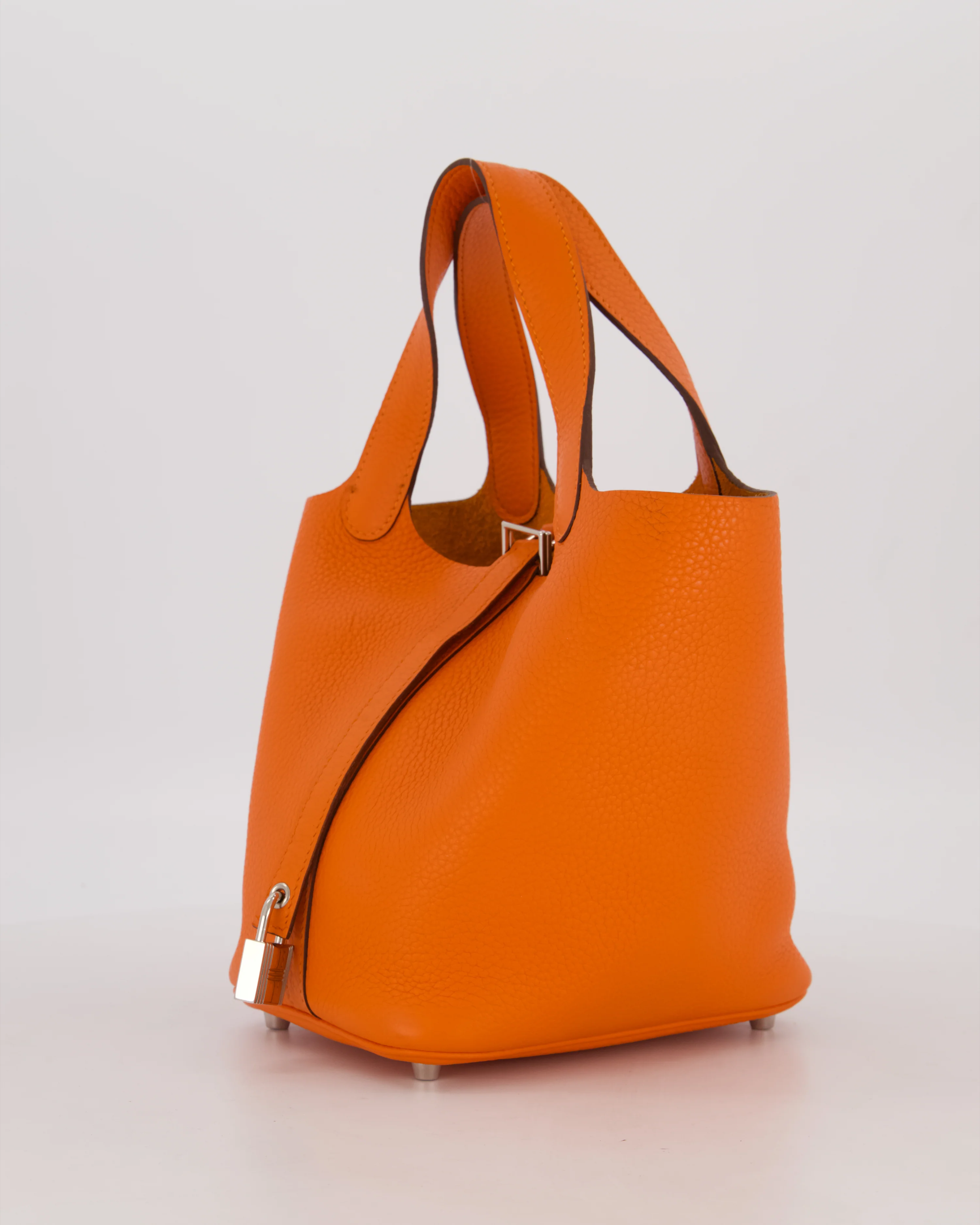 Hermès Picotin 18 Lock Bag in Feu Taurillon Clemence Leather with Palladium Hardware - Image 6