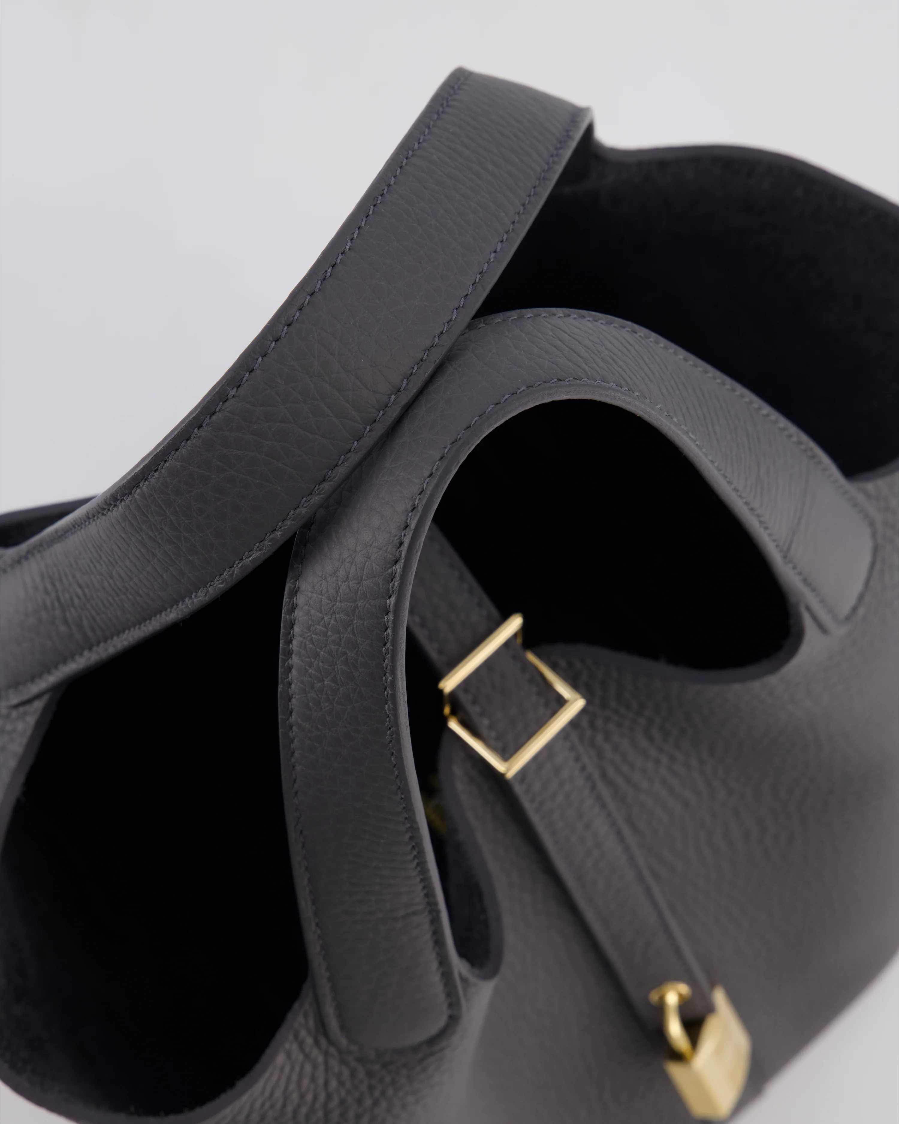 Hermès Picotin Lock 18 Bag in Ardoise Clemence Leather with Permabrass Hardware - Image 15