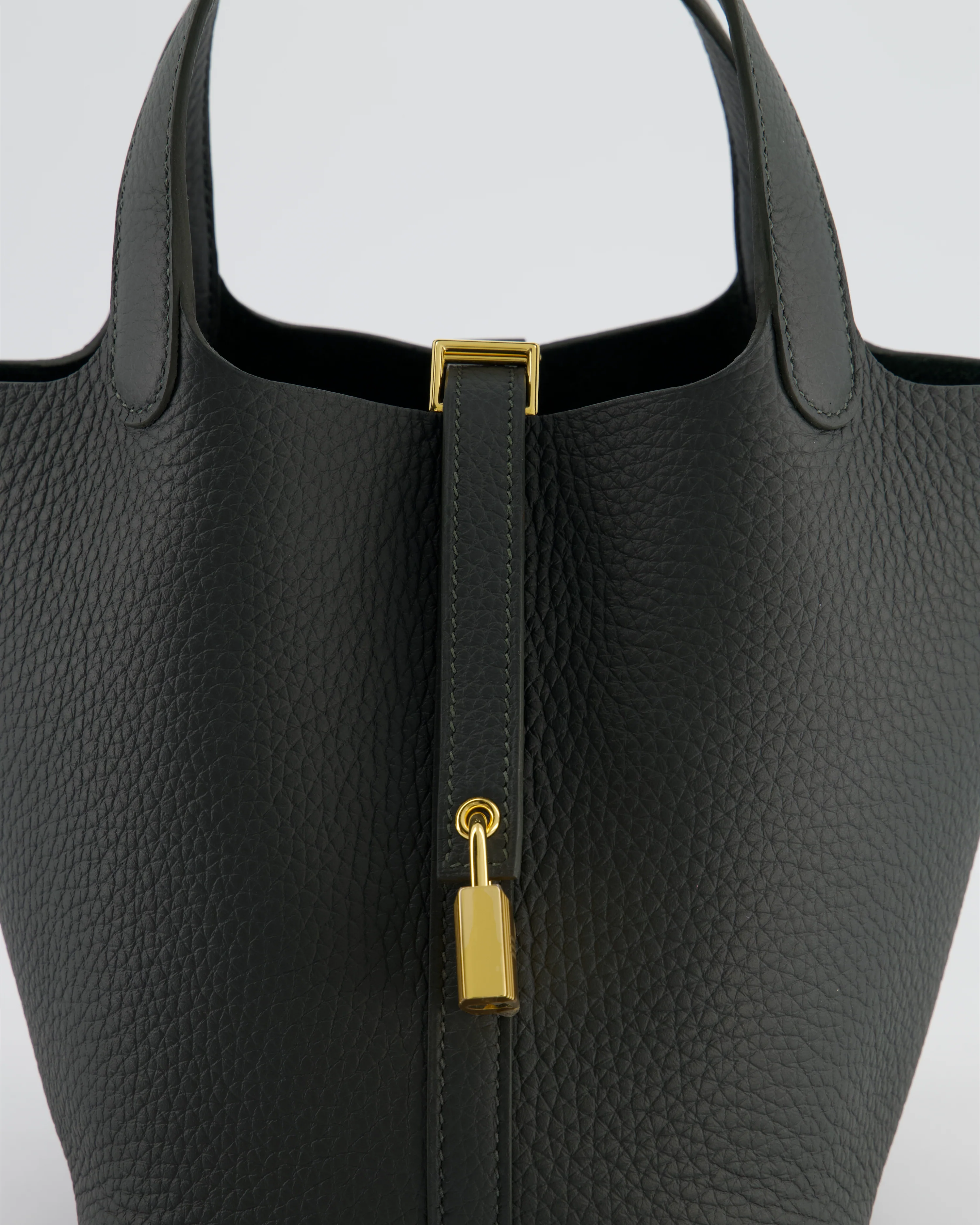 Hermès Picotin Lock 18 Bag in Vert Mangrove Clemence Leather with Permabrass Hardware - Image 9