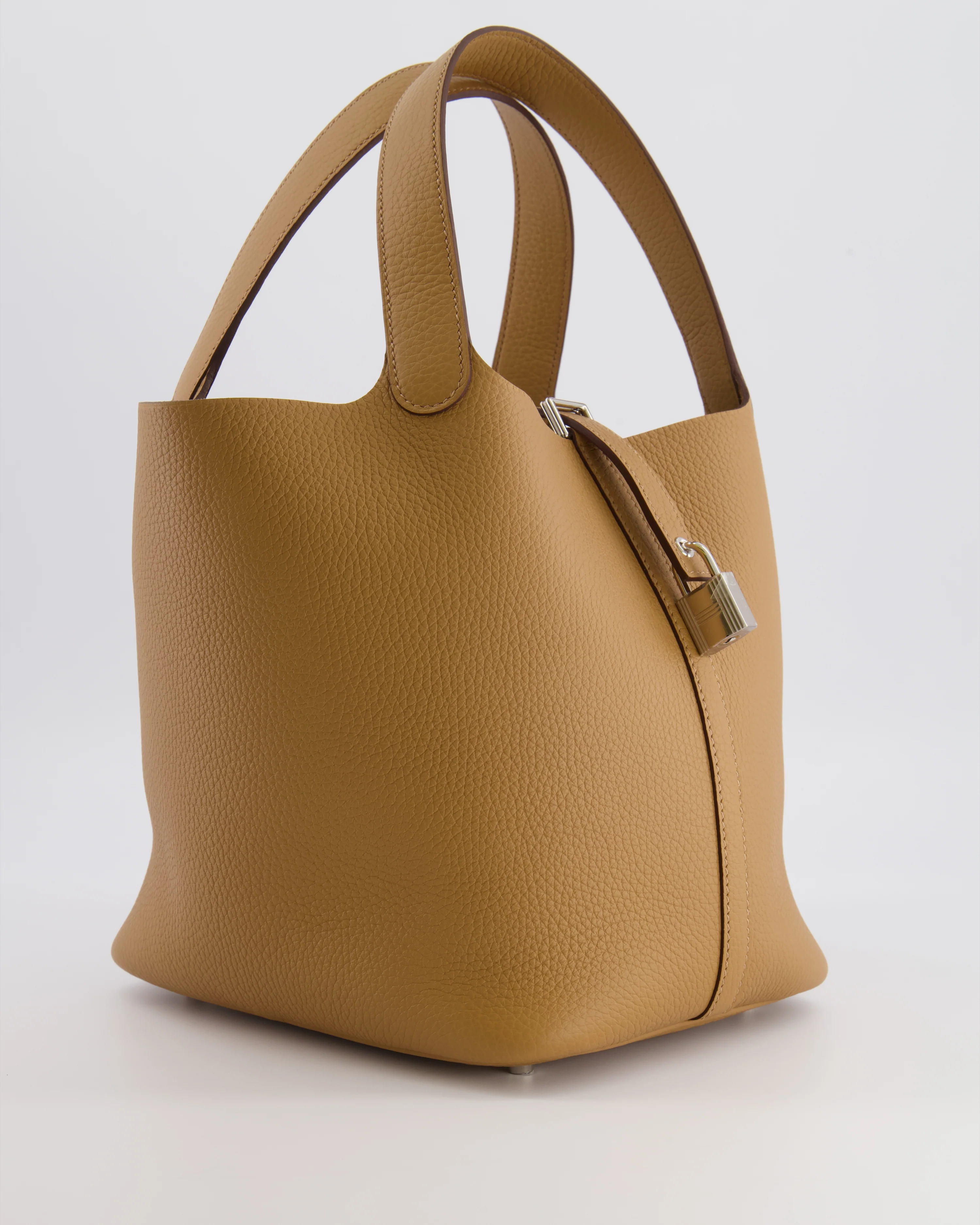 Hermès Picotin Lock 22 Bag in Biscuit Clemence Leather with Palladium Hardware - Image 2