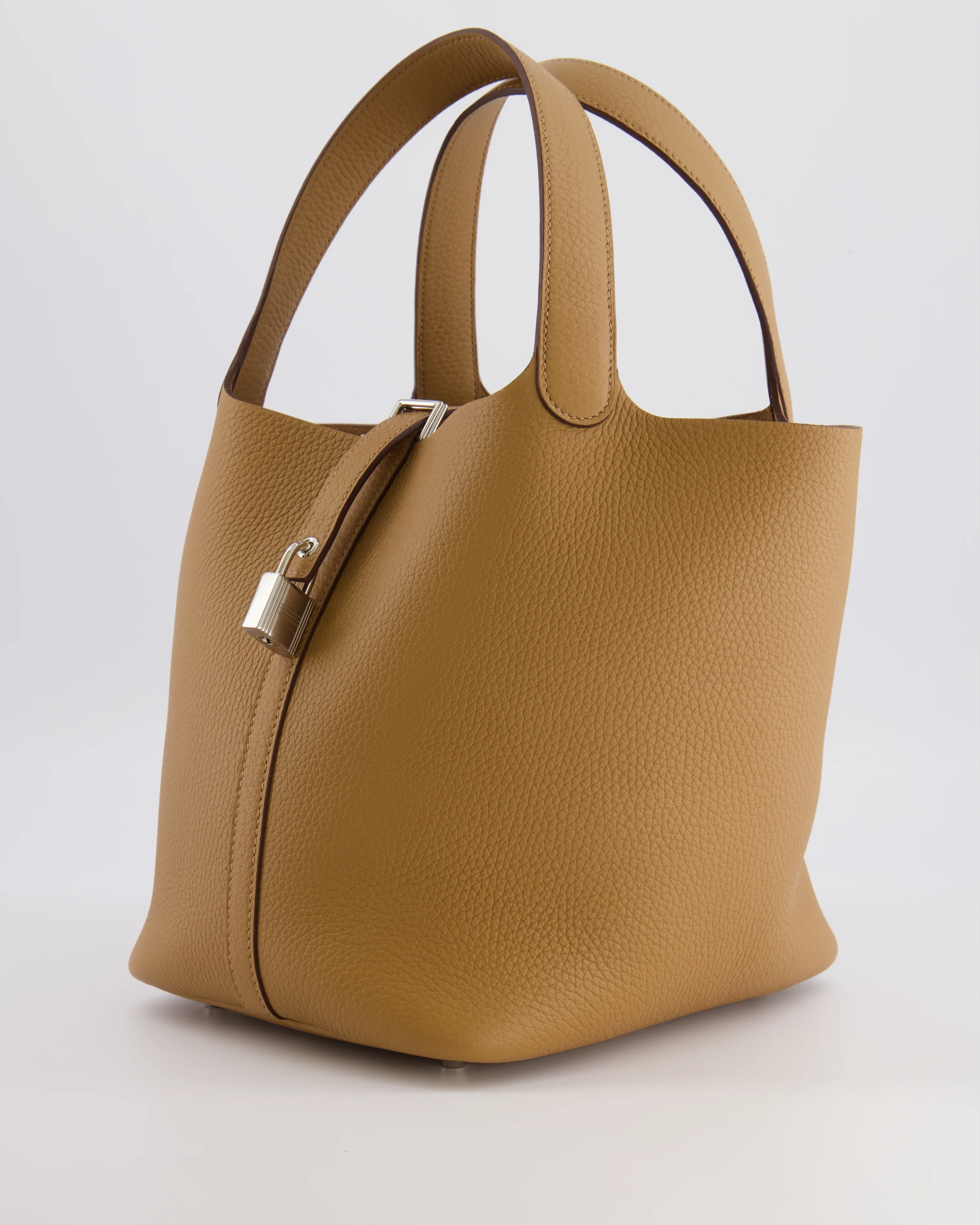 Hermès Picotin Lock 22 Bag in Biscuit Clemence Leather with Palladium Hardware - Image 3