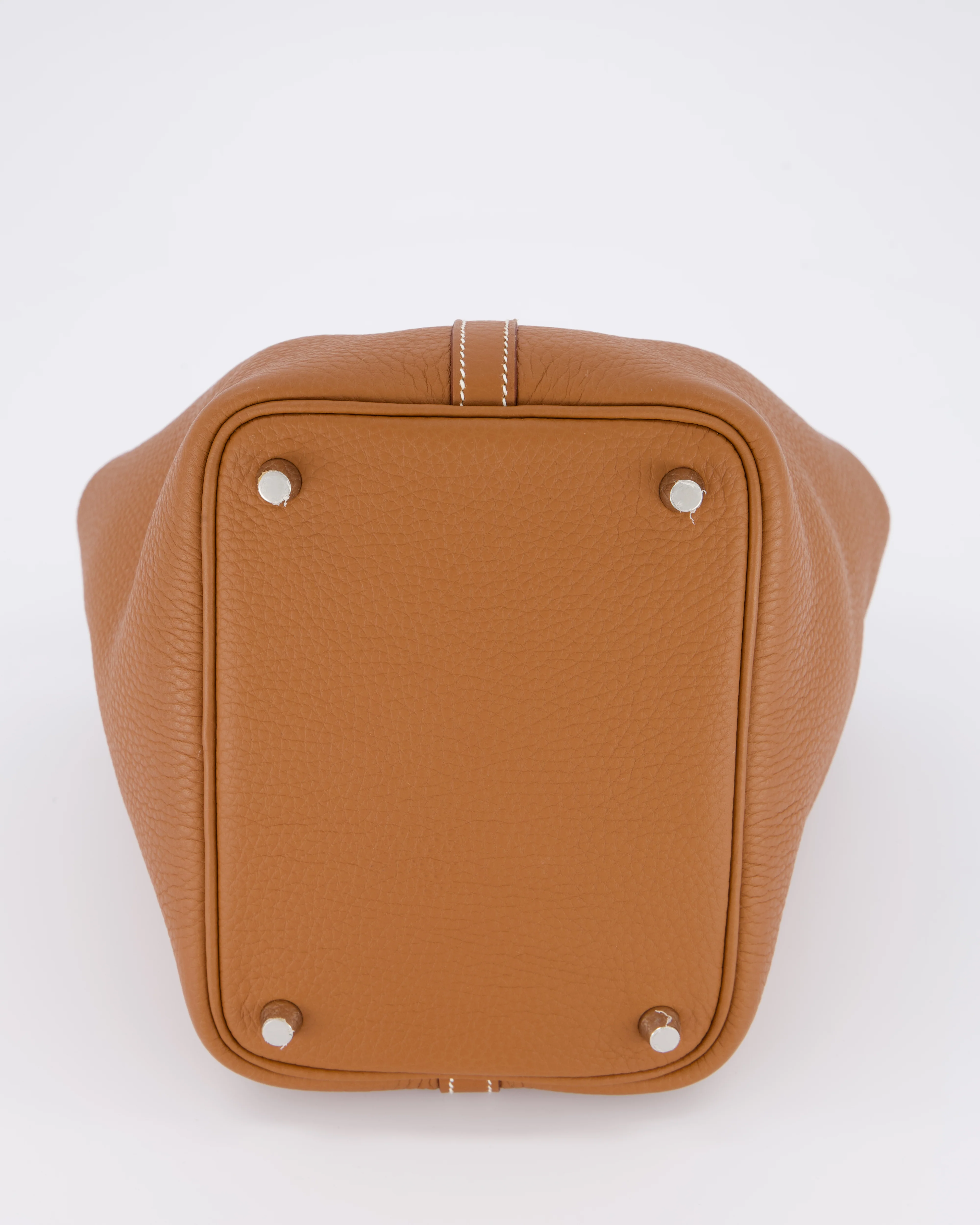 Hermès Picotin 18 Lock Bag in Gold Taurillon Clemence Leather with Palladium Hardware - Image 16