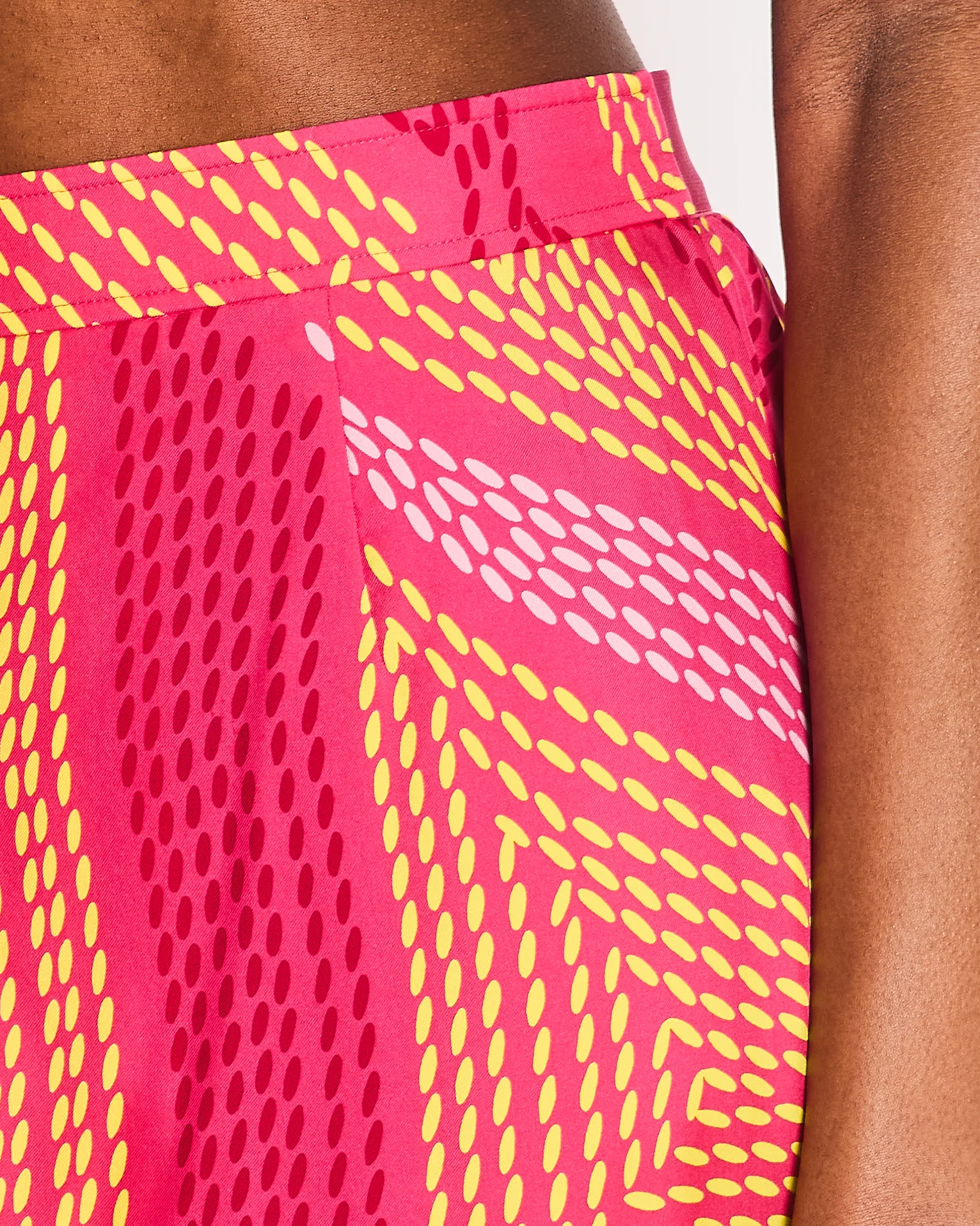 Hermés Pink, Red and Yellow Printed Silk Skirt Size FR 36 (UK 8) - Image 2