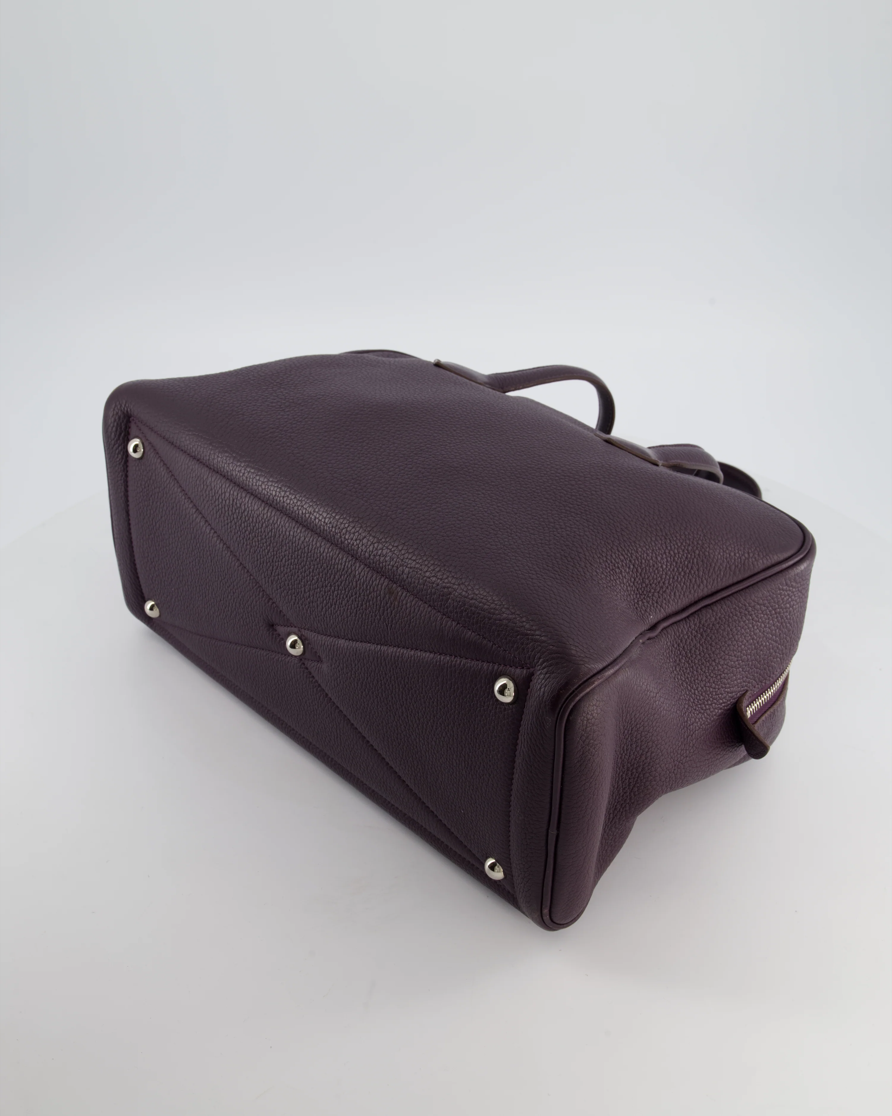 Hermès Victoria II 35cm Bag in Raisin Clemence Leather with Palladium Hardware - Image 17