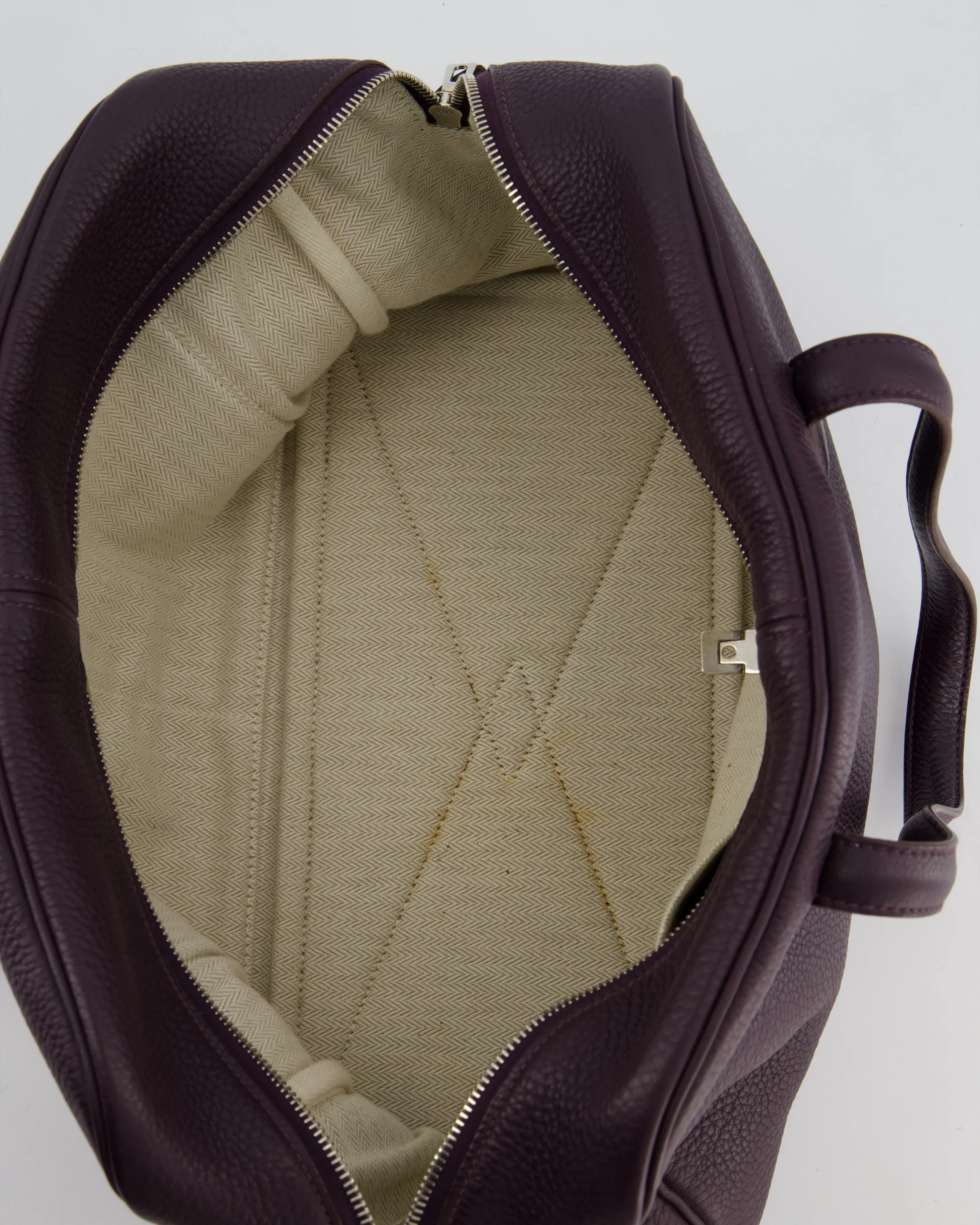 Hermès Victoria II 35cm Bag in Raisin Clemence Leather with Palladium Hardware - Image 18