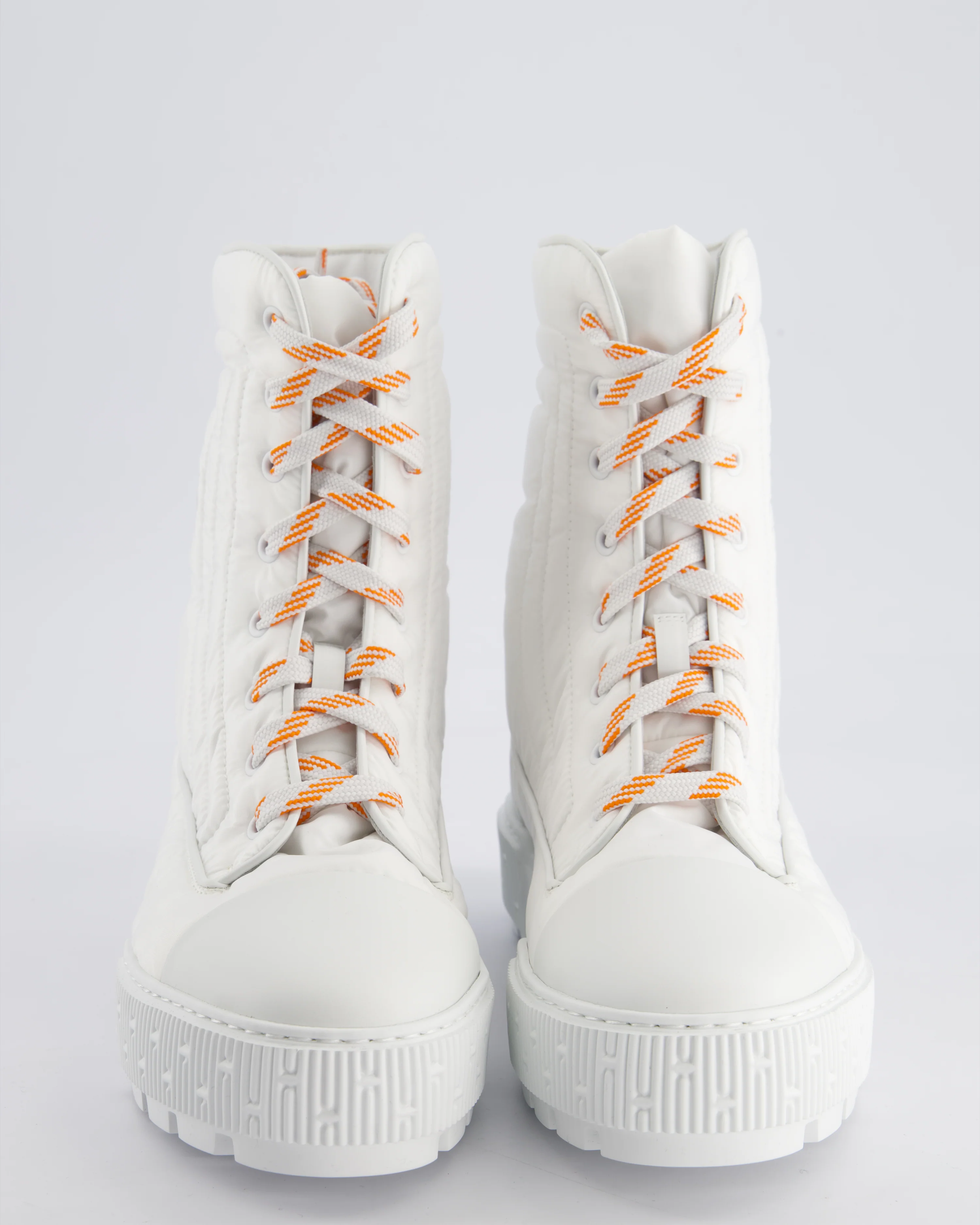 Hermès White Leather and Nylon Fresh Ankle Boots with Orange Laces Size EU 39.5 RRP £990 - Image 3