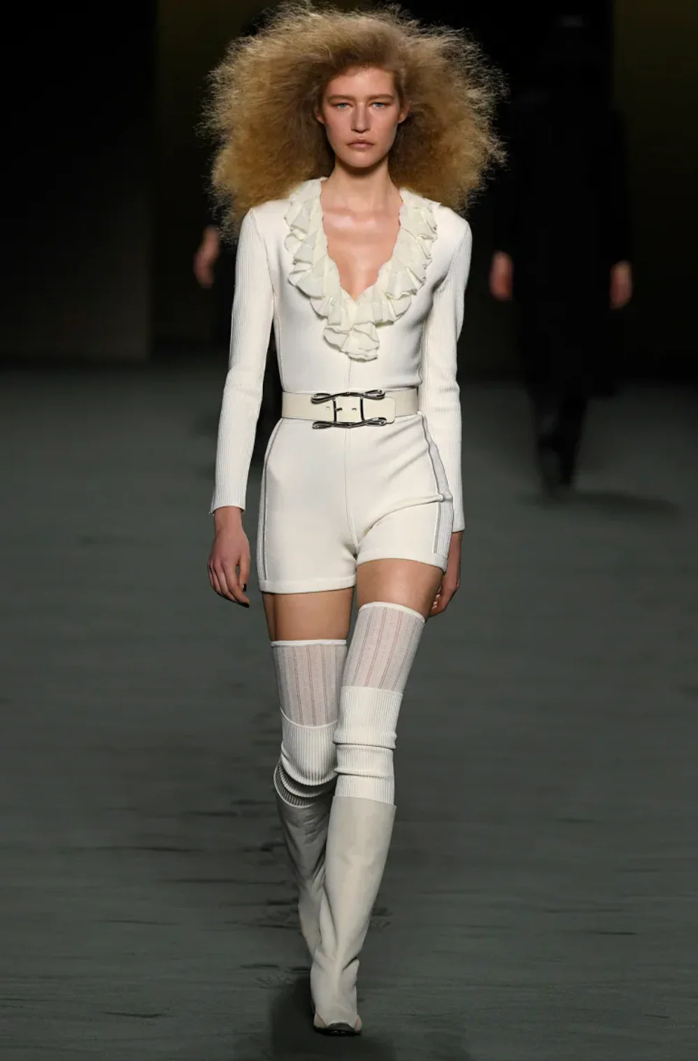 Hermès Fall 2022 White Playsuit with Ruffle Collar and Ribbed Sleeves FR 36 Size UK 8 - Image 5
