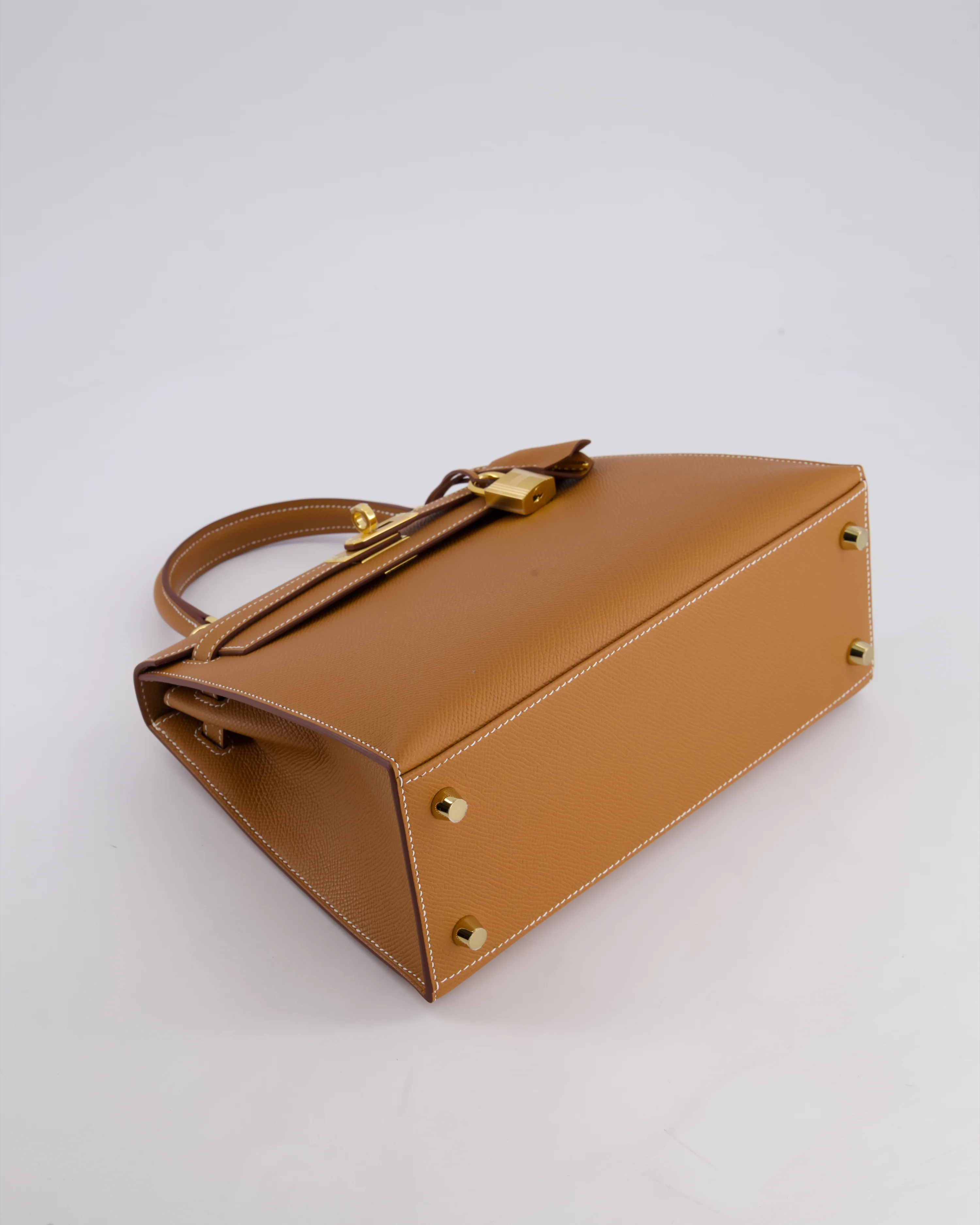 *HOLY GRAIL* Hermès Kelly 25 Sellier Bag in Gold Epsom Leather with Gold Hardware - Image 18