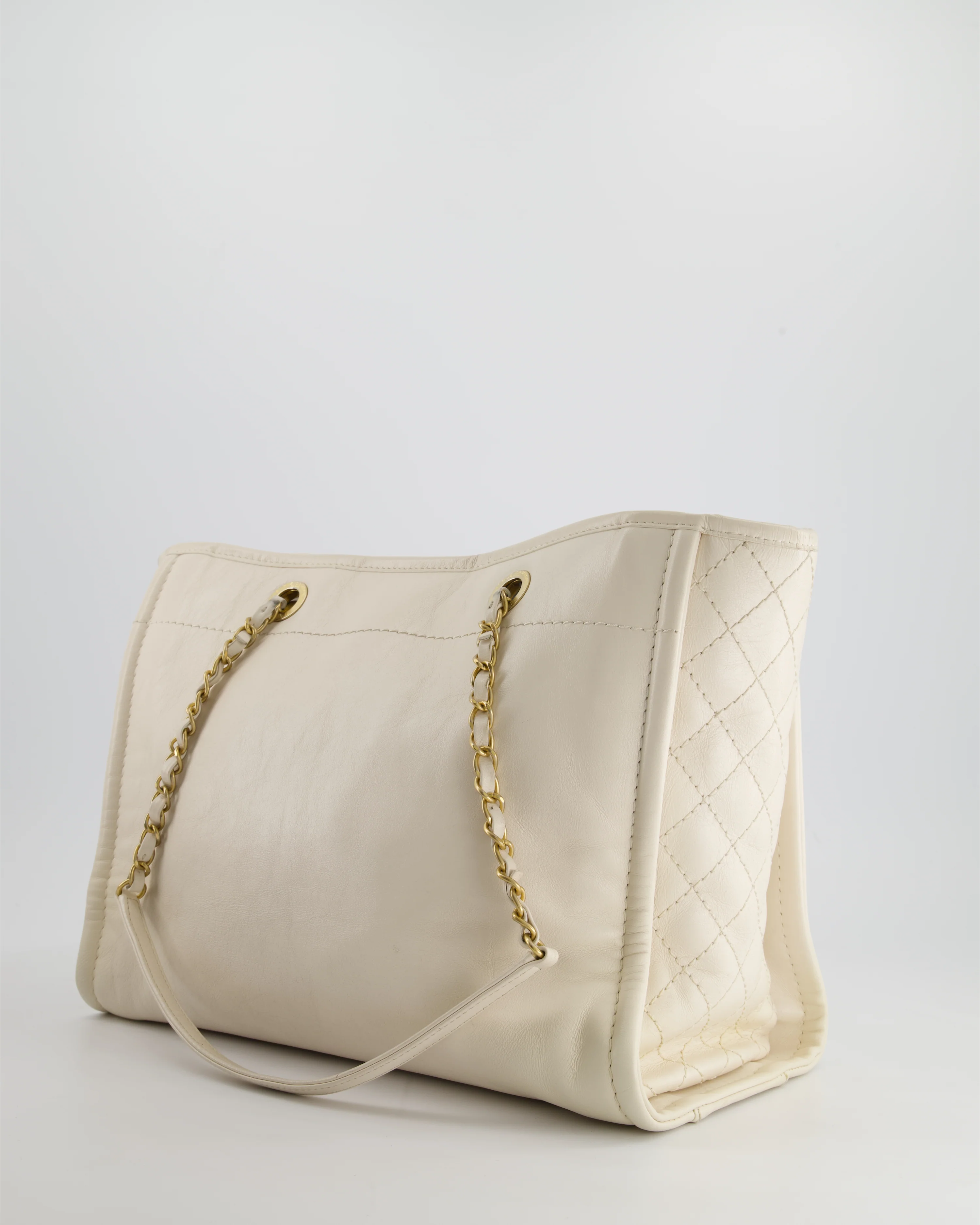 *HOT* Chanel White Small Deauville Tote Bag in Aged Calfskin Leather with Antique Gold Hardware and Pearl, Crystal Logo Detail - Image 7