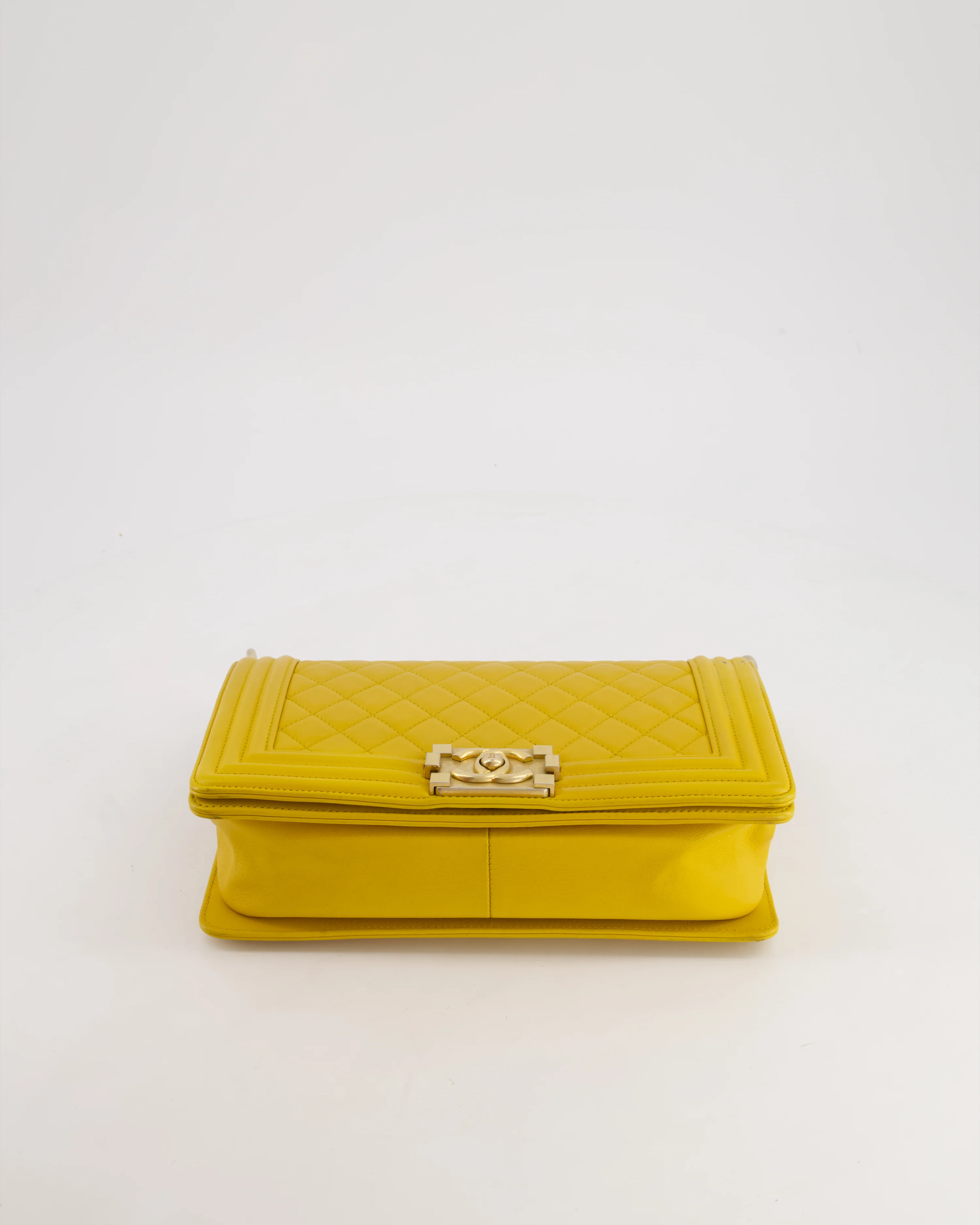 Chanel Mustard Yellow Medium Boy Bag in Calfskin Leather with Antique Gold Hardware - Image 20