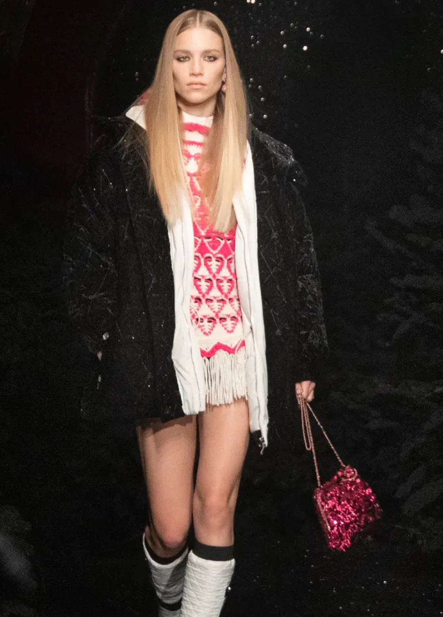 *HOT* Chanel 21/FW Pink & Cream Knitted Hooded Jumper with Fringes Detail Size FR 36 (UK 8) - Image 5