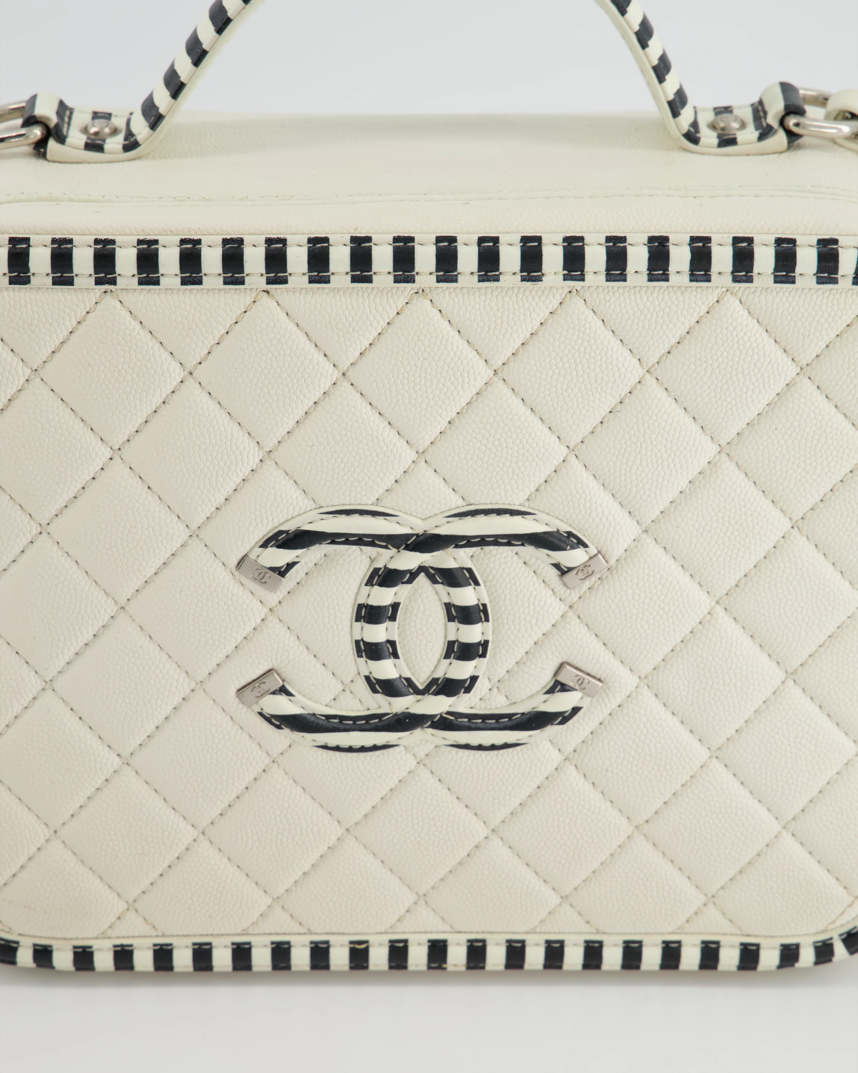 *HOT* Chanel White Caviar Vanity Case with Zebra Motif CC Logo and Silver Hardware - Image 12