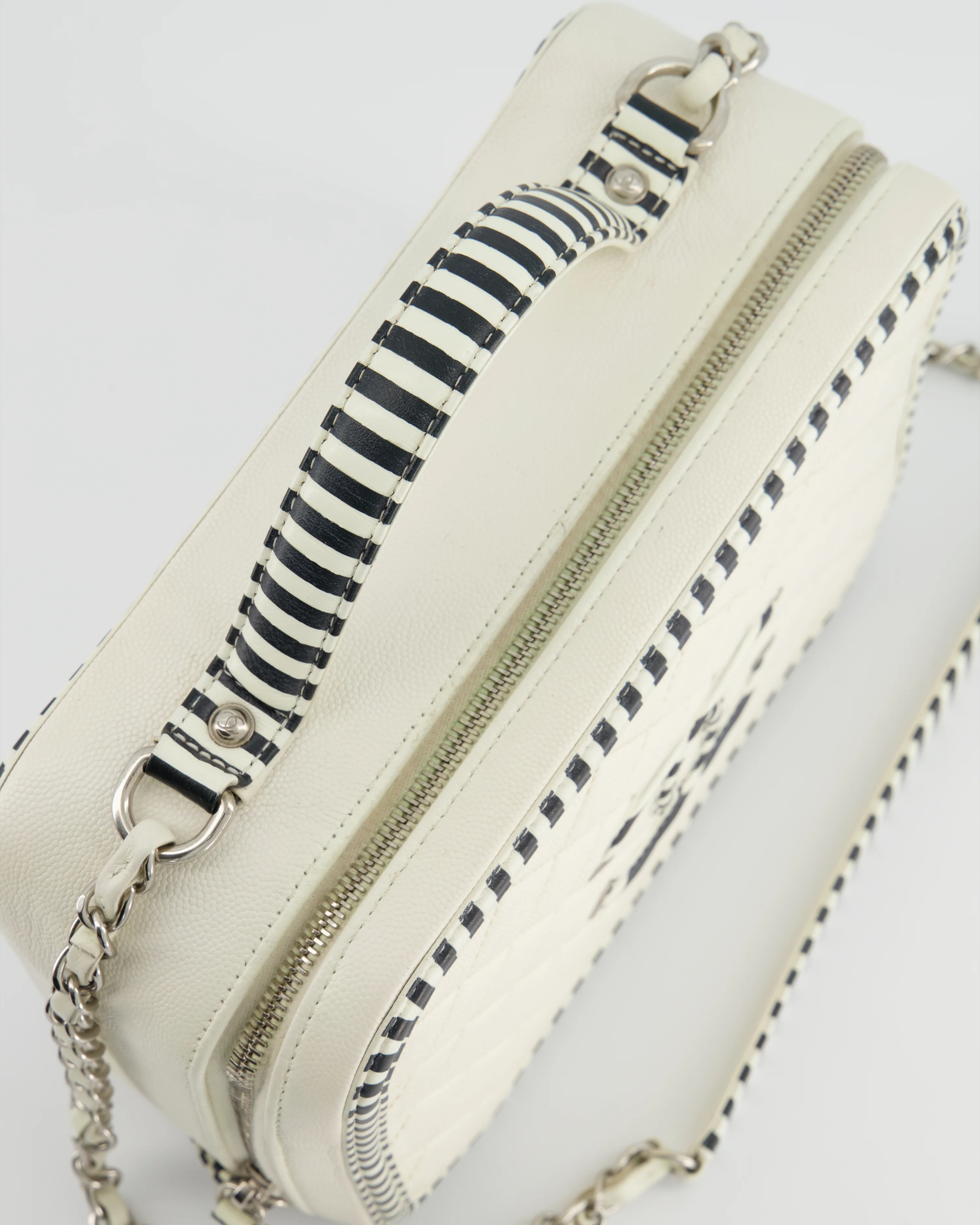 *HOT* Chanel White Caviar Vanity Case with Zebra Motif CC Logo and Silver Hardware - Image 13