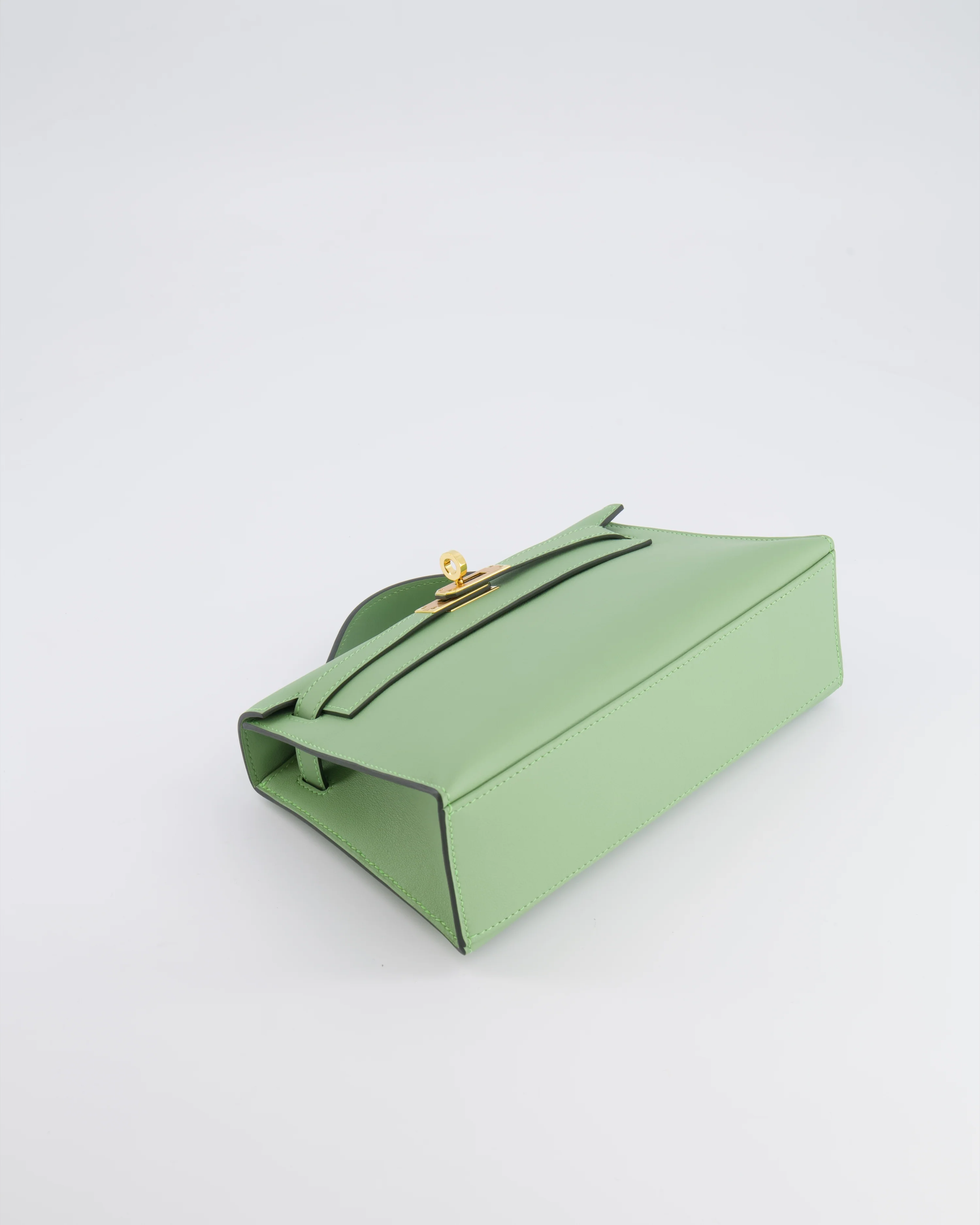 *HOT COLOUR* Hermès Mini Kelly Pochette Bag in Vert Criquet Swift Leather with Gold Hardware - Image 17