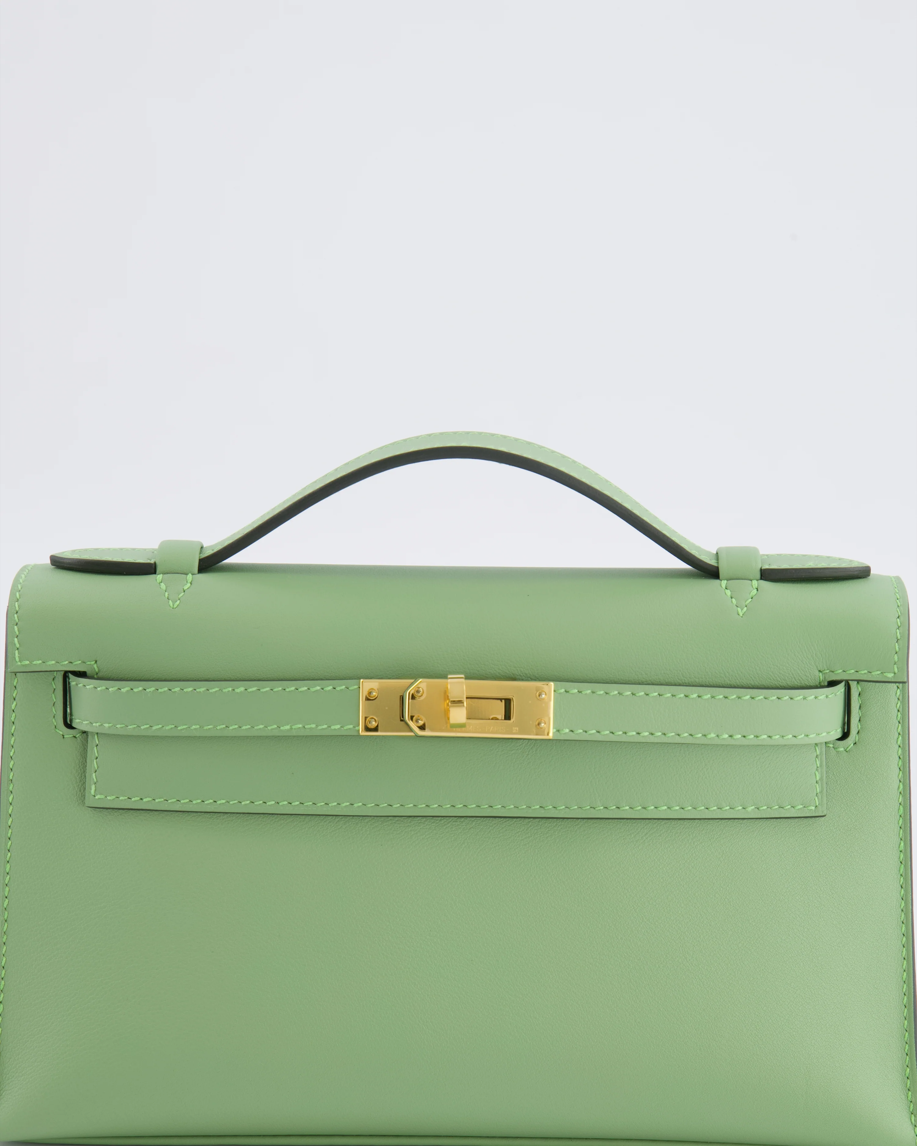 *HOT COLOUR* Hermès Mini Kelly Pochette Bag in Vert Criquet Swift Leather with Gold Hardware - Image 2