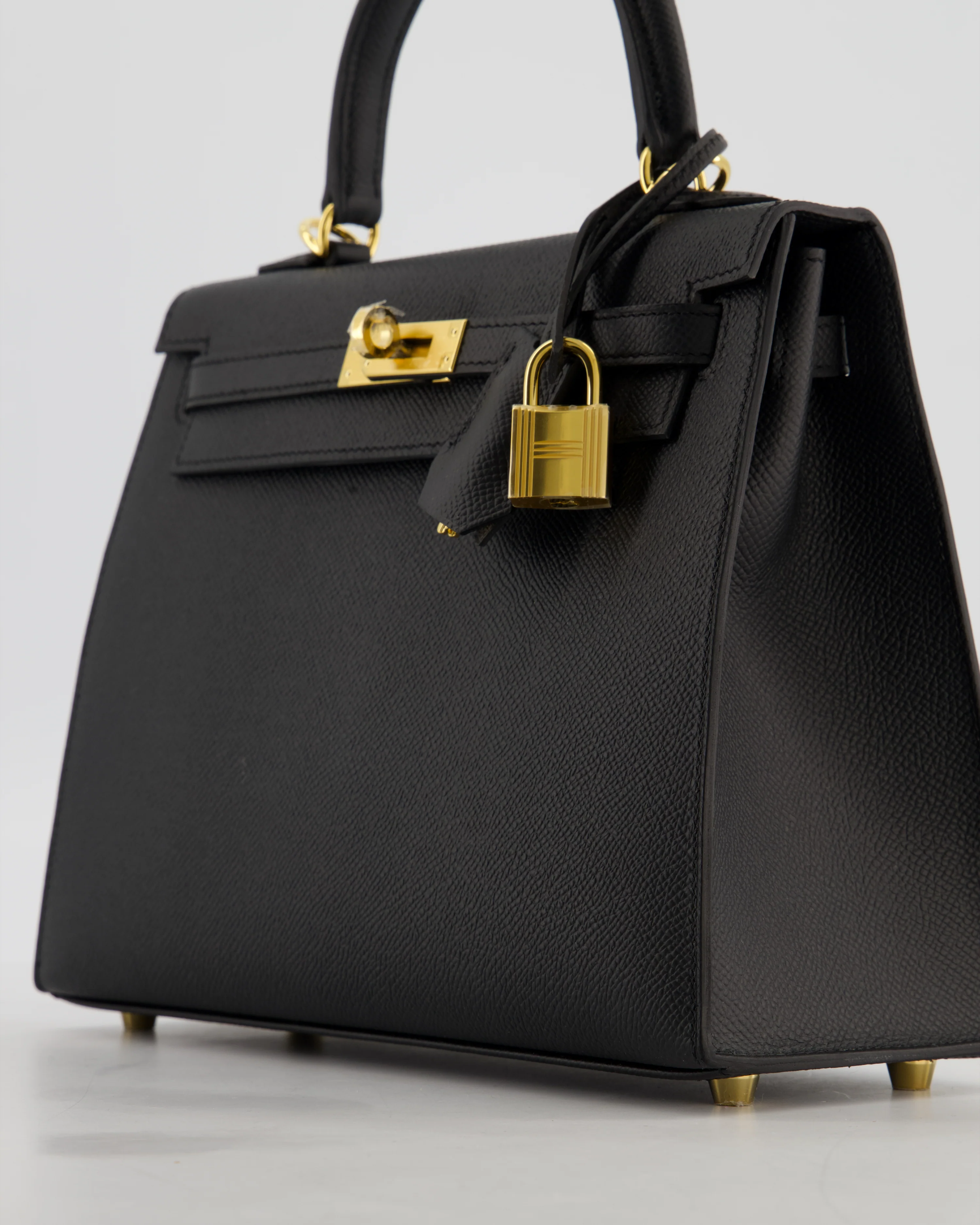 *HOT* Hermès Kelly 25 Sellier Bag in Noir Epsom Leather with Gold Hardware - Image 12