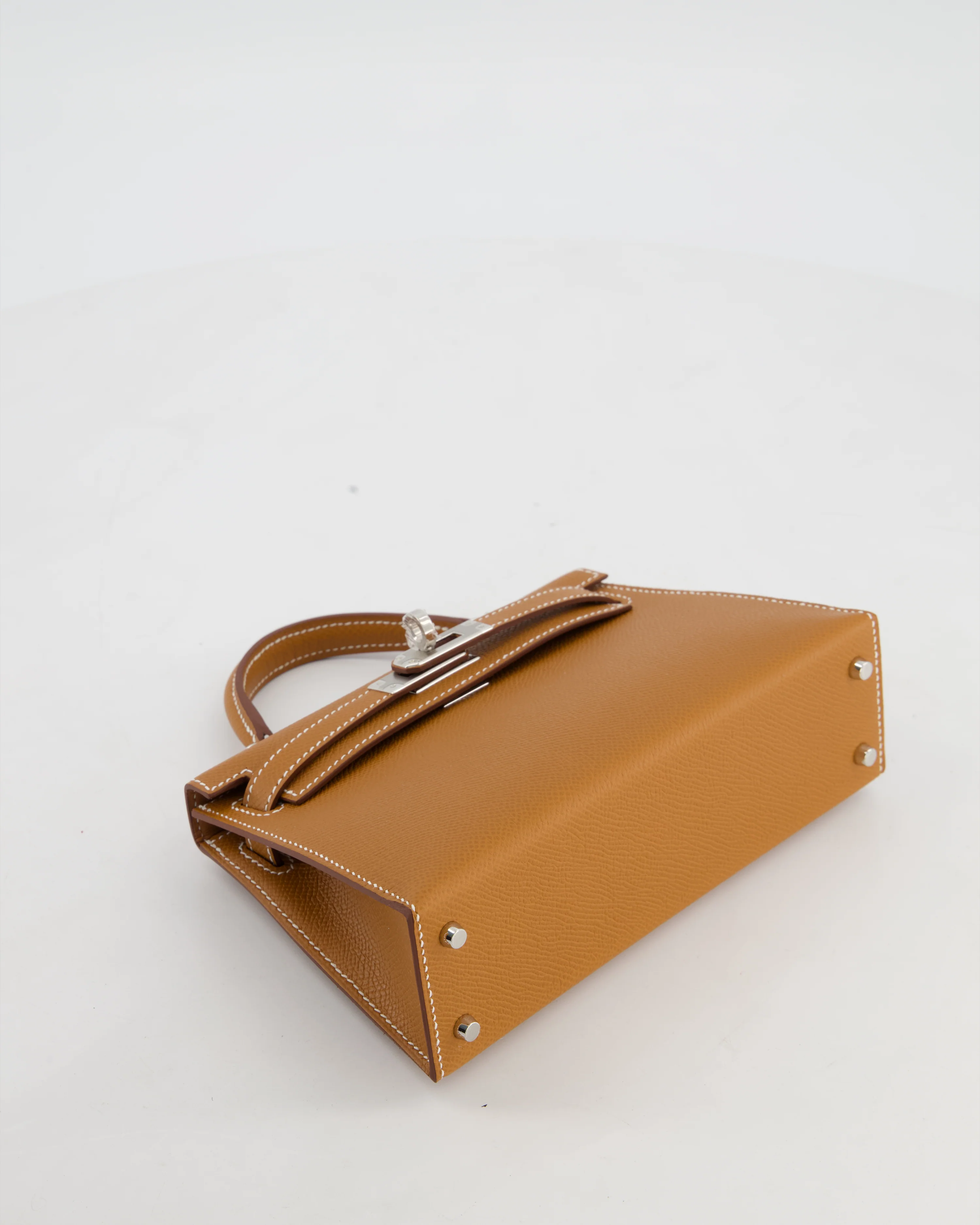 *NEW STAMP* Hermès Mini Kelly II 20 Bag in Gold Epsom Leather with Palladium Hardware - Image 17