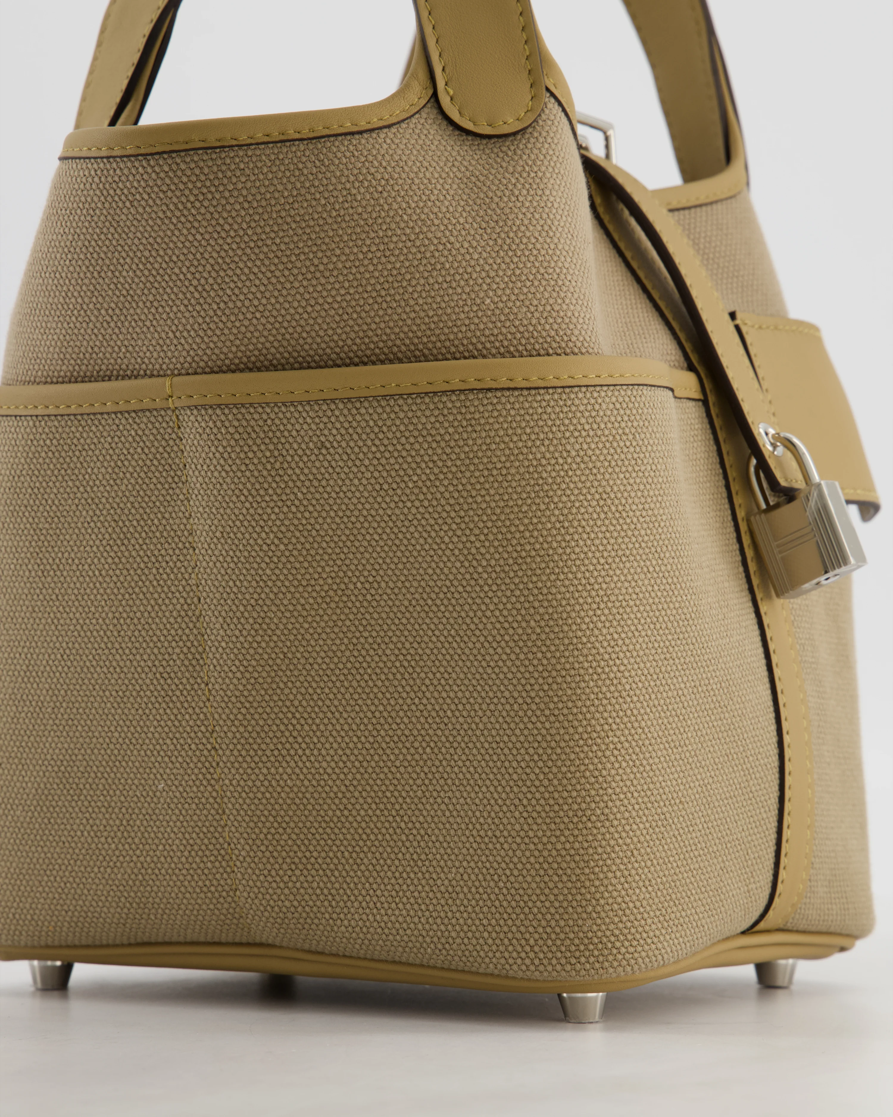 *HOT* Hermès Picotin 18 Lock Pocket Cargo Bag in Beige Marfa Toile Goeland & Poussiere Swift Leather with Palladium Hardware - Image 9