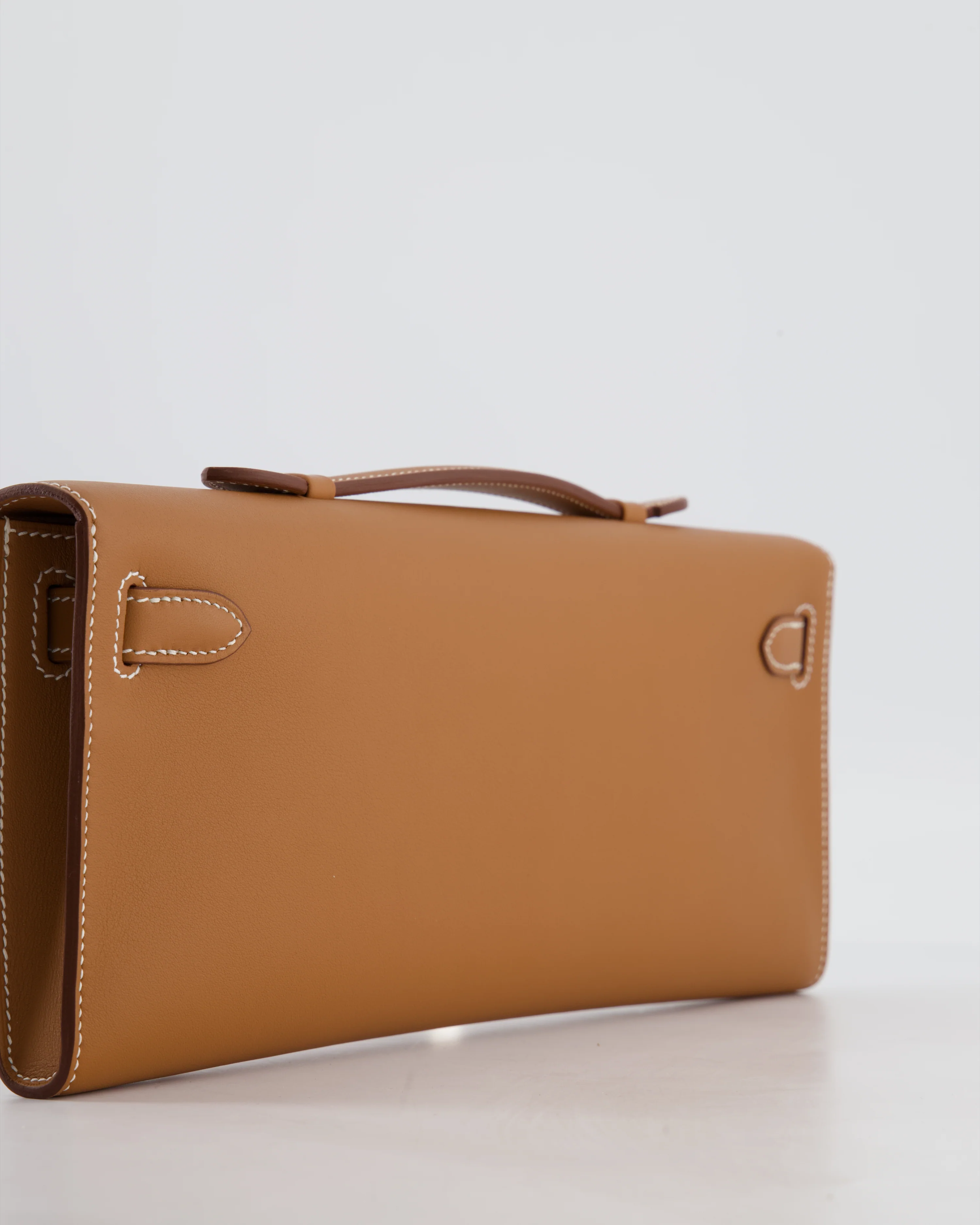*HOT & RARE* Hermès Kelly Cut Bag in Gold Swift Leather with Palladium Hardware - Image 12
