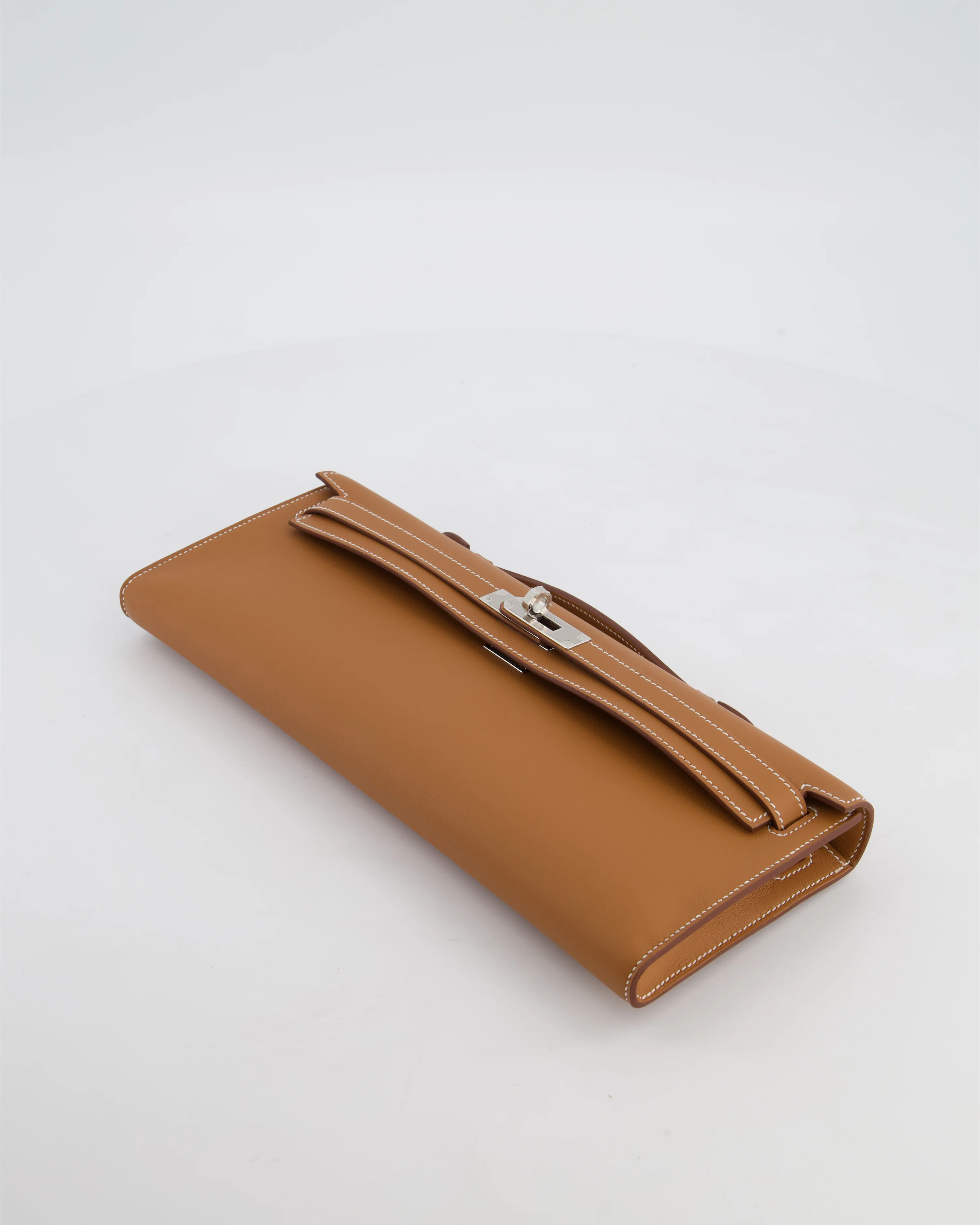 *HOT & RARE* Hermès Kelly Cut Bag in Gold Swift Leather with Palladium Hardware - Image 19