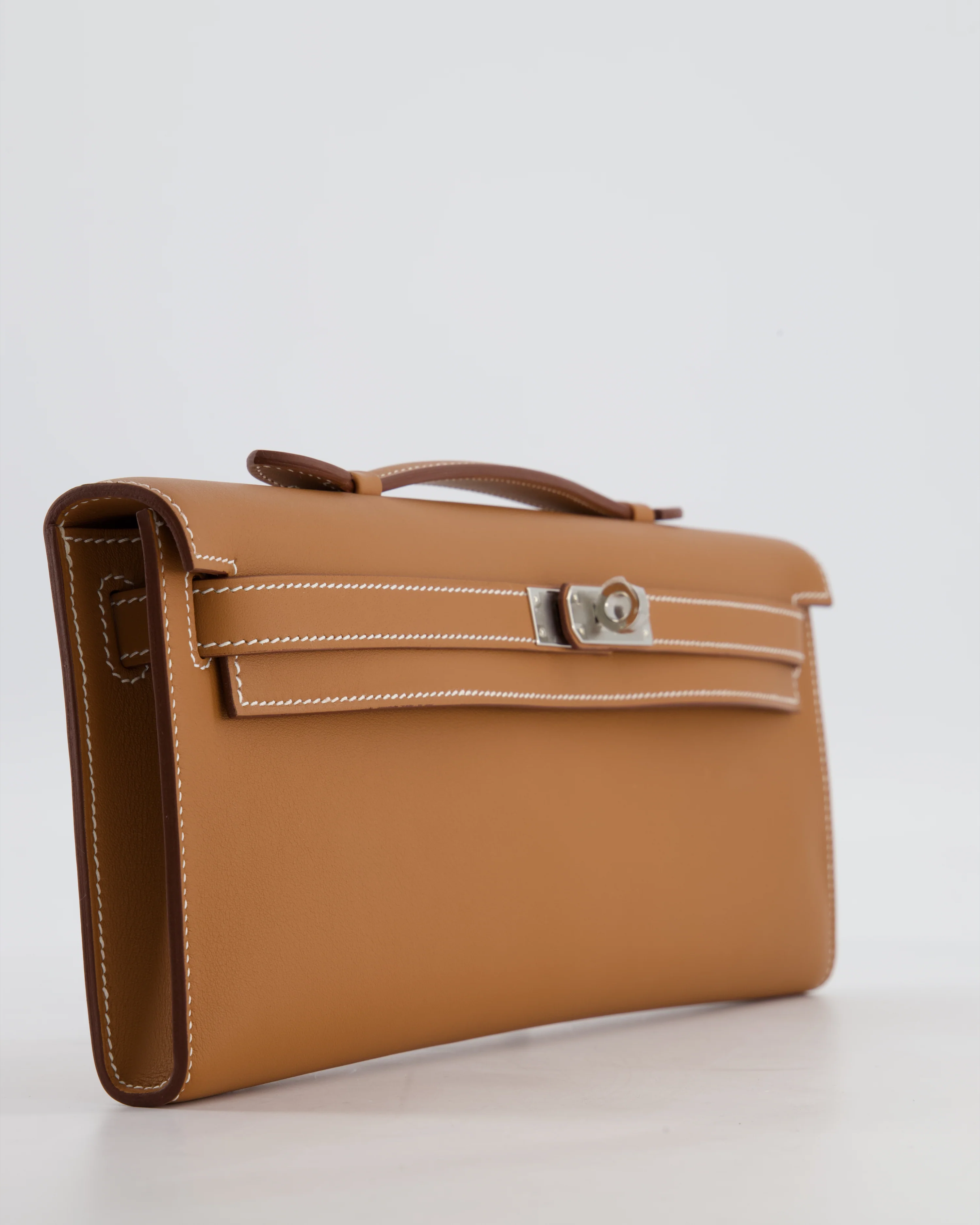 *HOT & RARE* Hermès Kelly Cut Bag in Gold Swift Leather with Palladium Hardware - Image 9