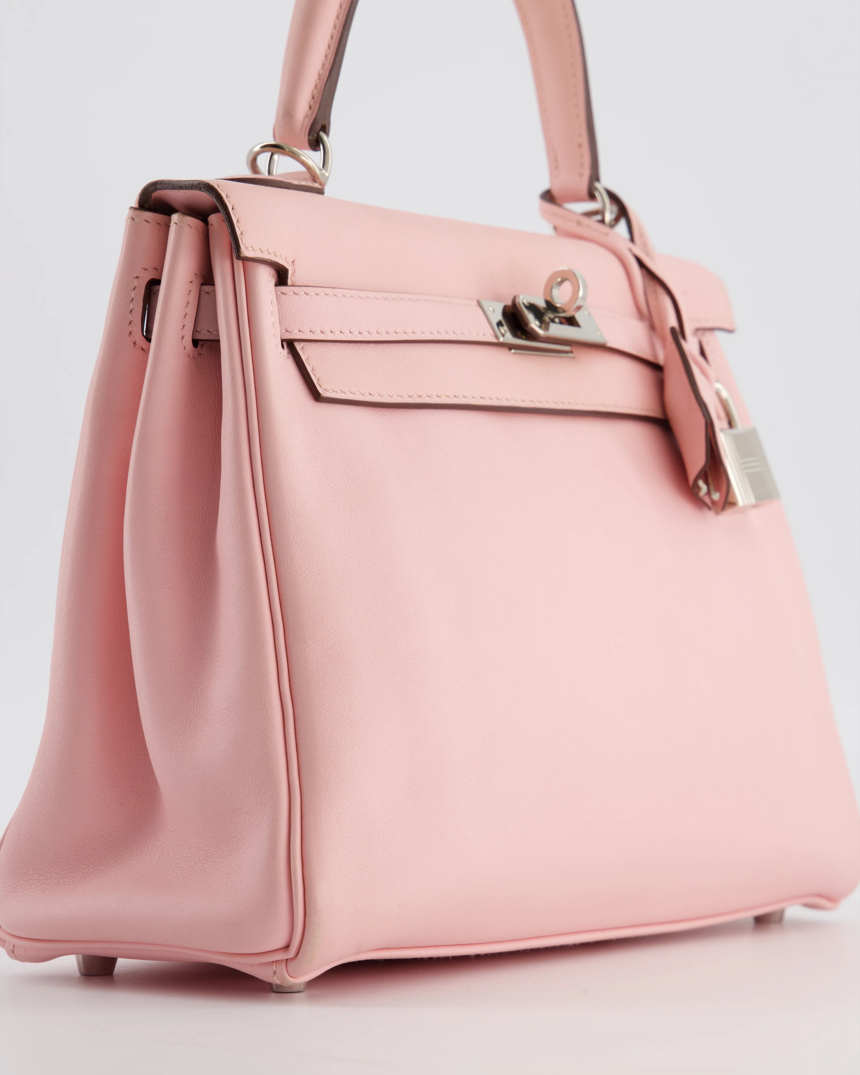 Hermès Kelly 25 Retourne Bag in Rose Sakura Swift Leather with Palladium Hardware - Image 15