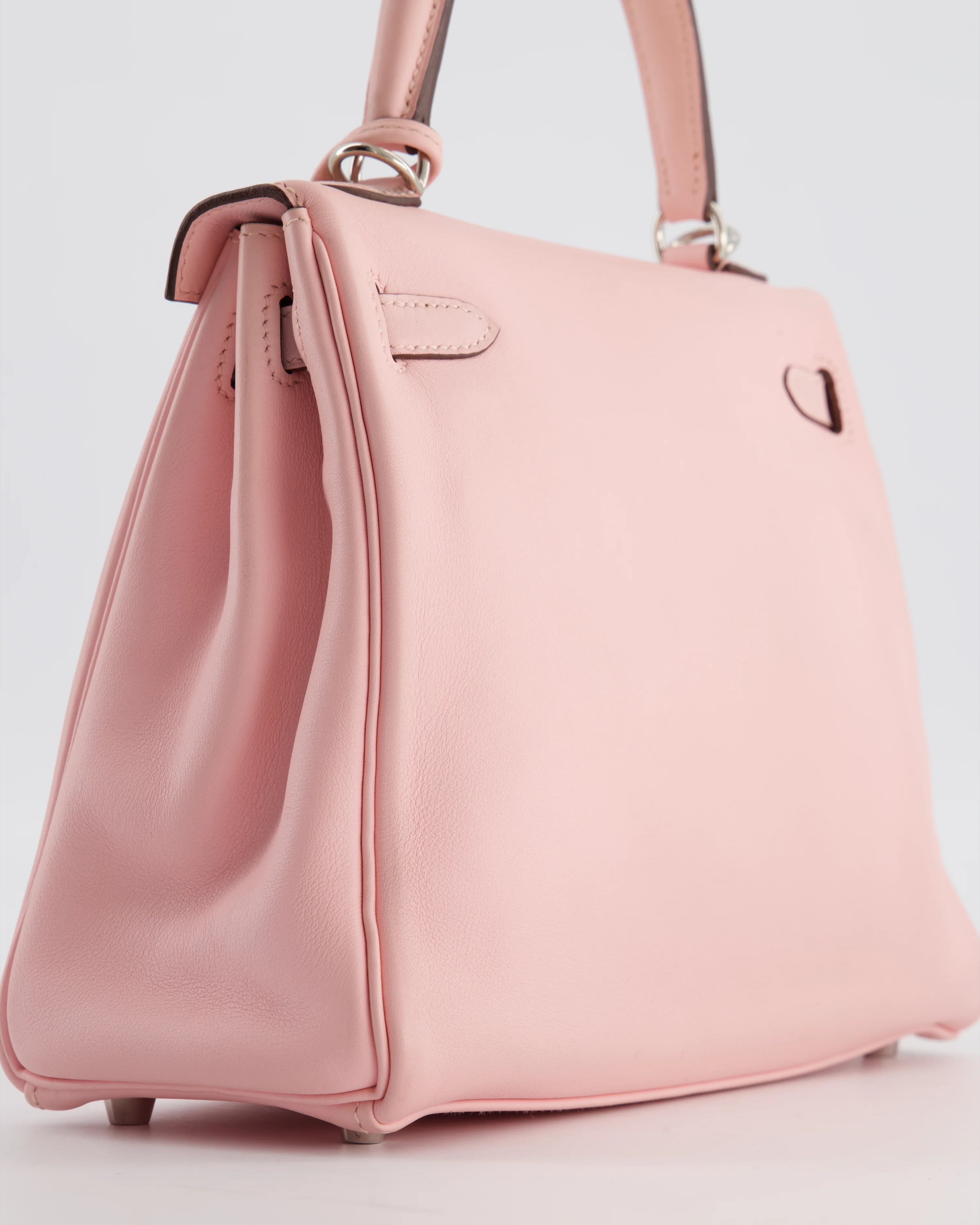 Hermès Kelly 25 Retourne Bag in Rose Sakura Swift Leather with Palladium Hardware - Image 17